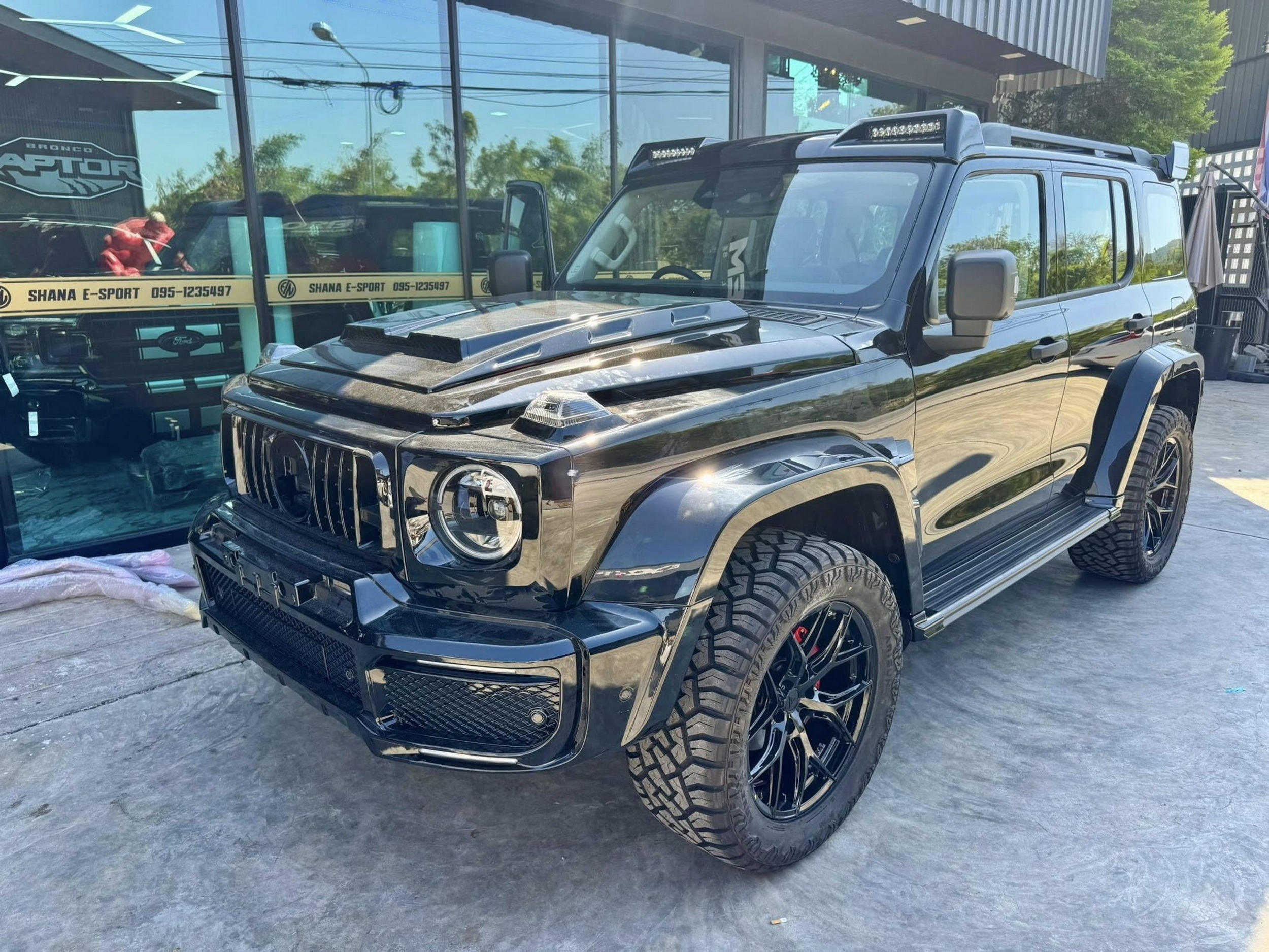 Tank 300 - Mercedes G-Class - Shana E-sport (13)