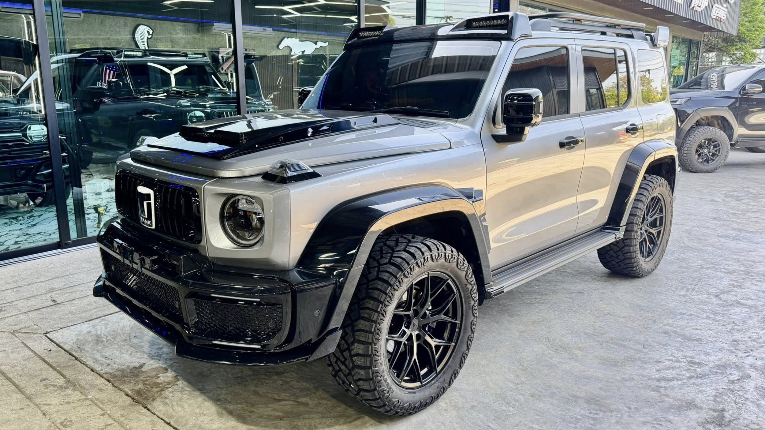 Tank 300 - Mercedes G-Class - Shana E-sport (8) copy