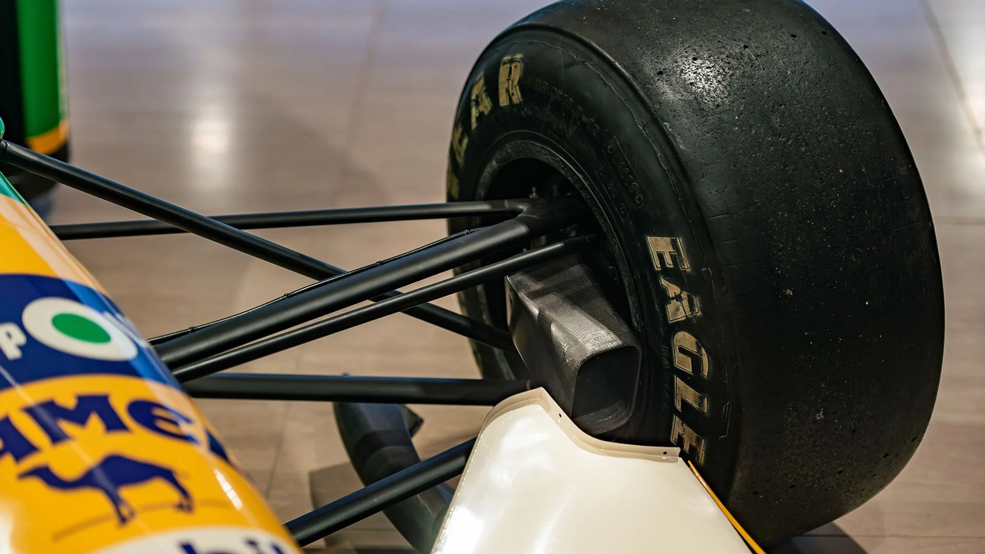 Michael Schumacher Benetton F1 - 13