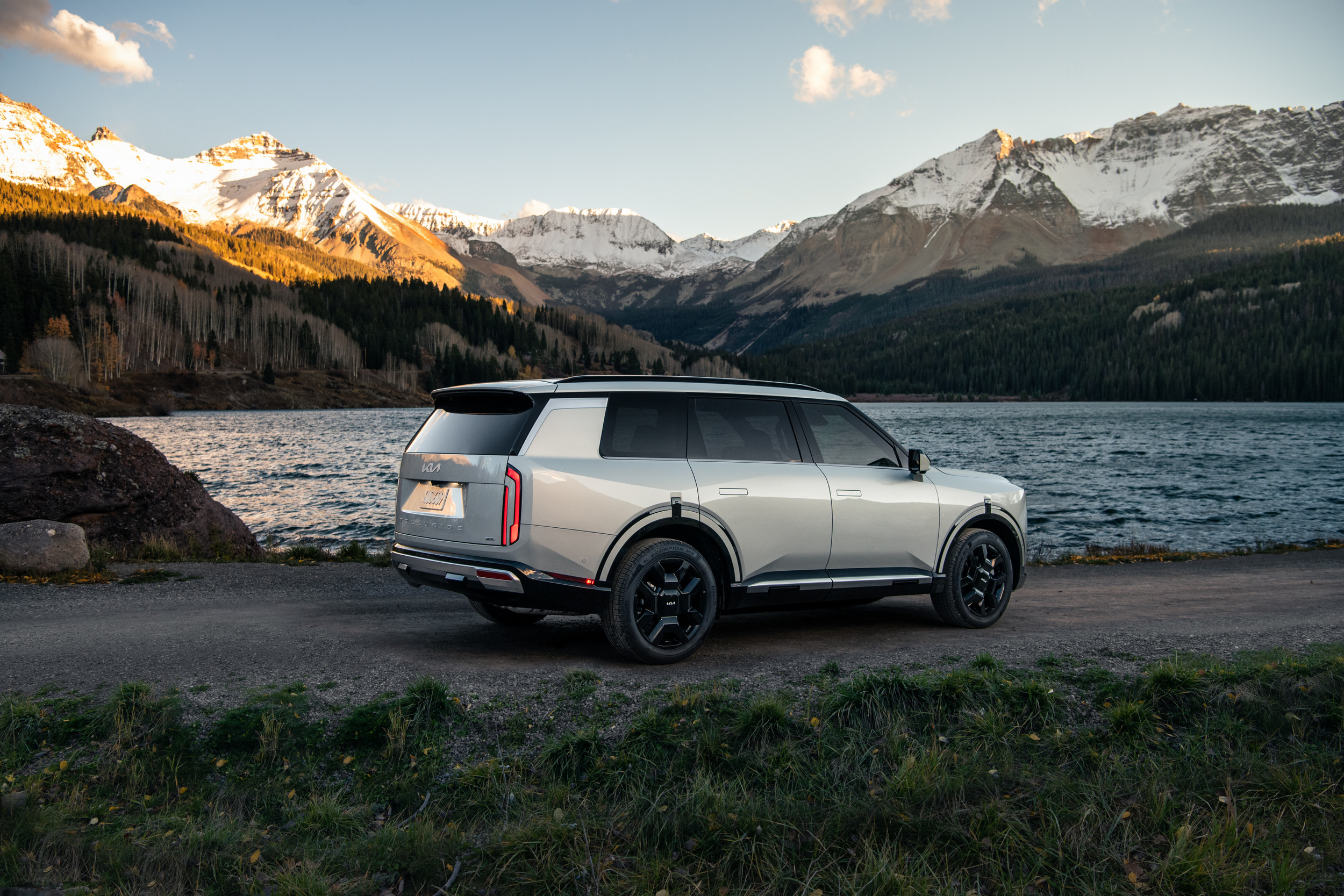 2027 Kia Telluride Hybrid 226 16