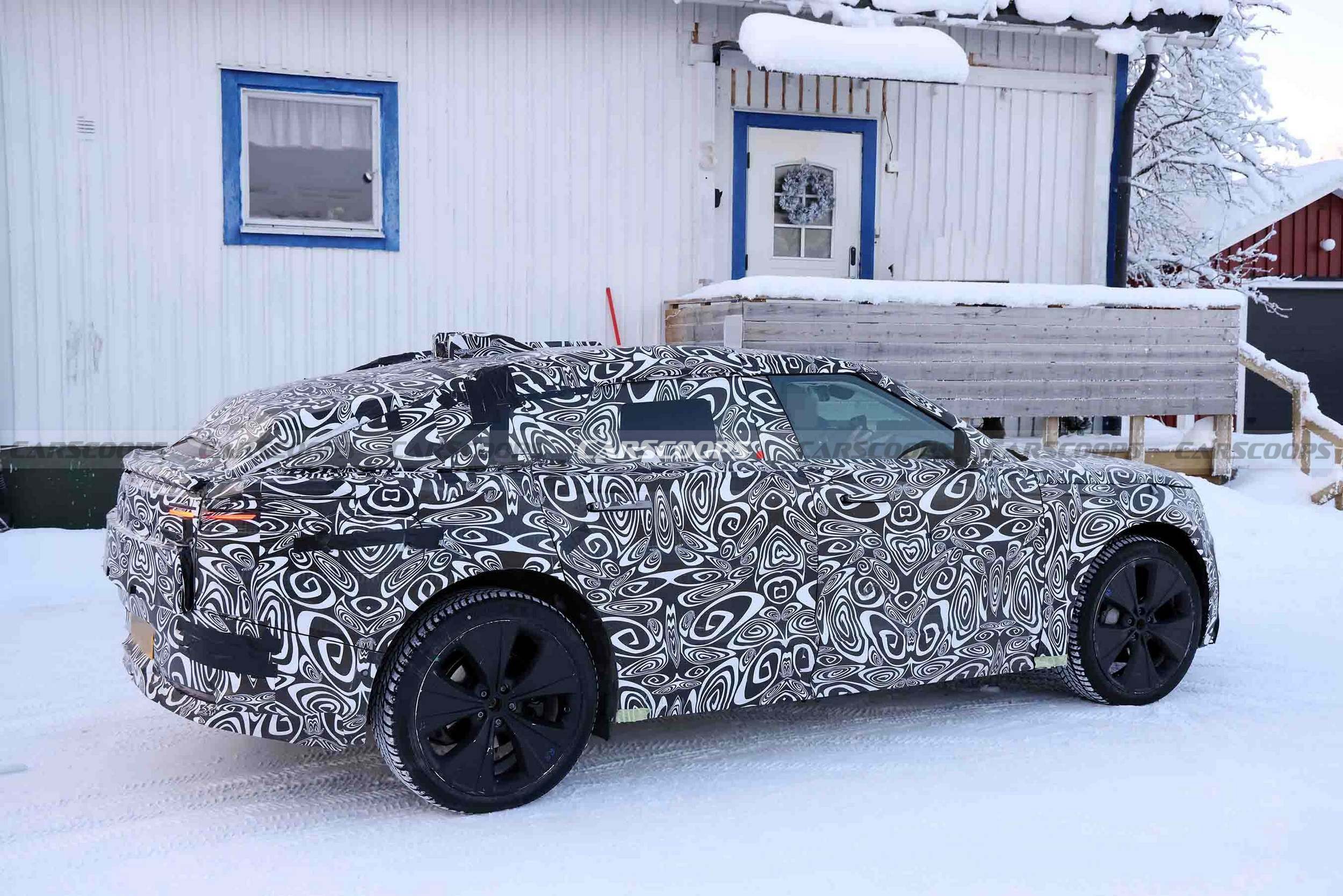 2027 Range Rover Velar 212 2