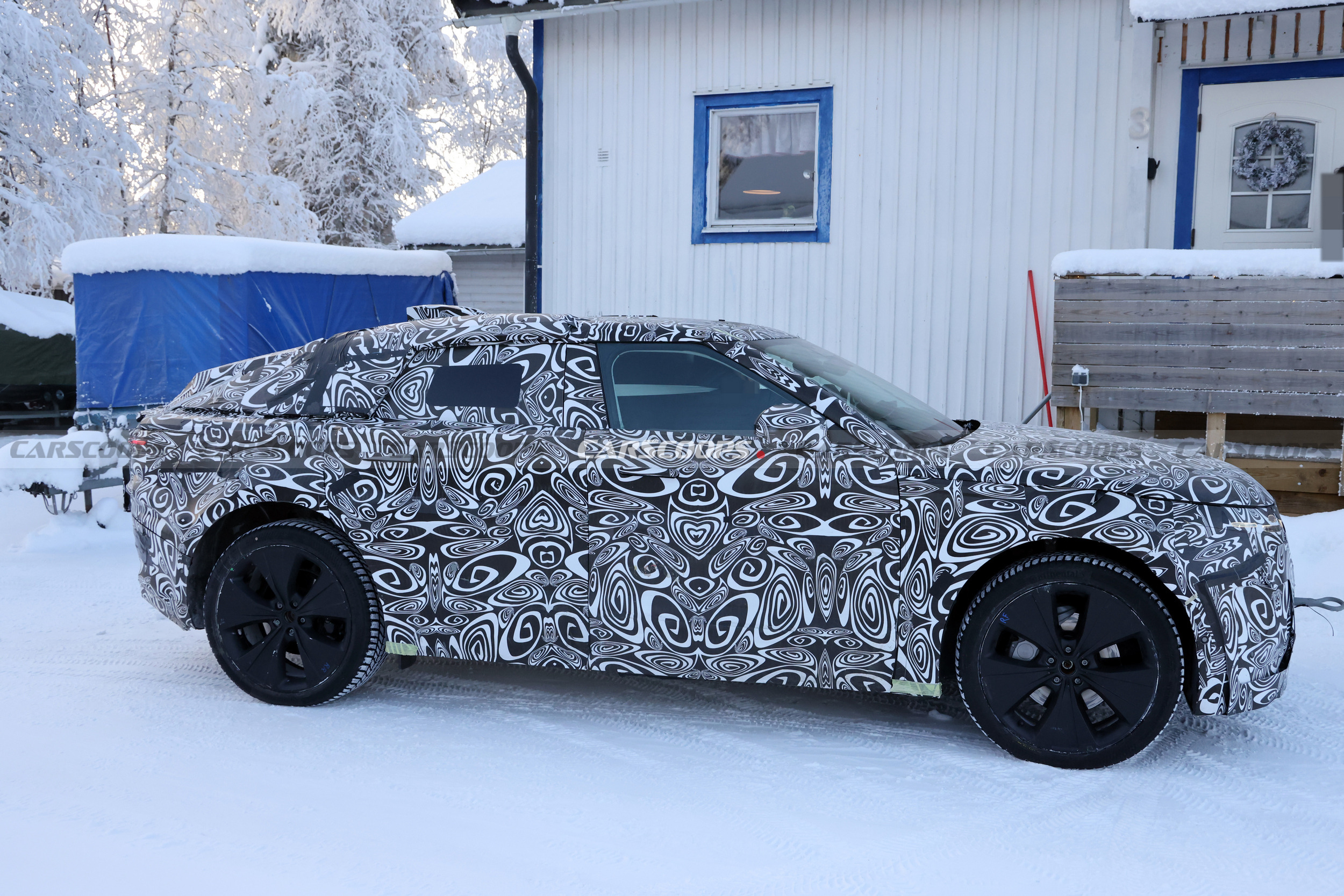2027 Range Rover Velar 212 5