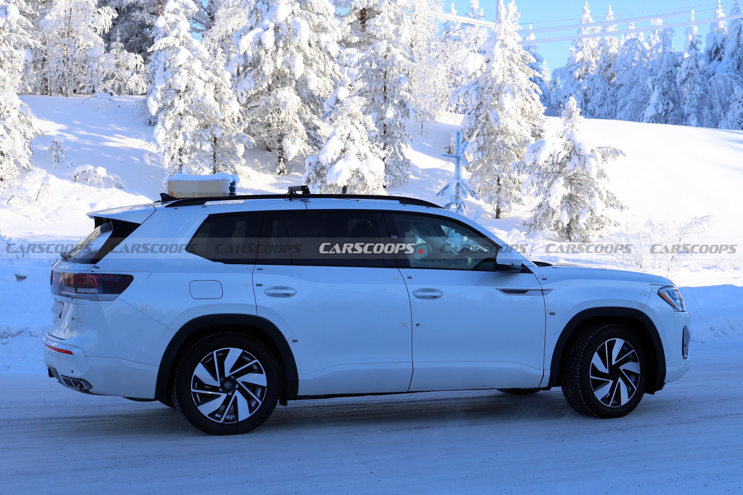 2027 VW Atlas 12