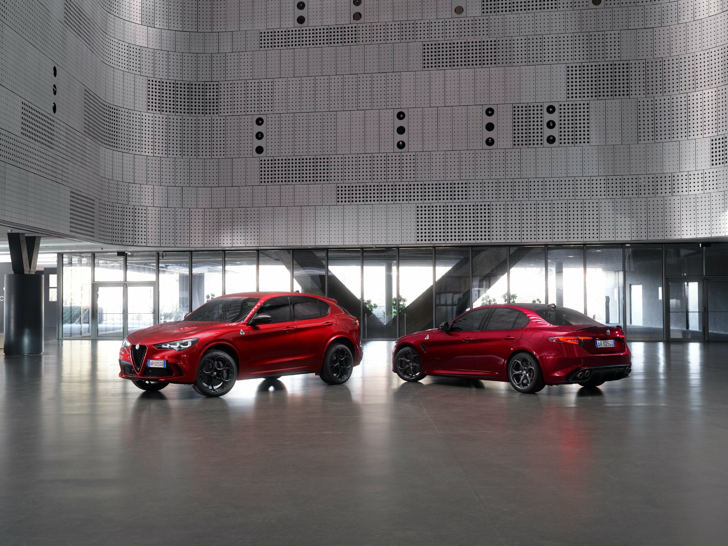 Alfa Romeo Giulia and Stelvio Quadrifoglio Collezione (3)
