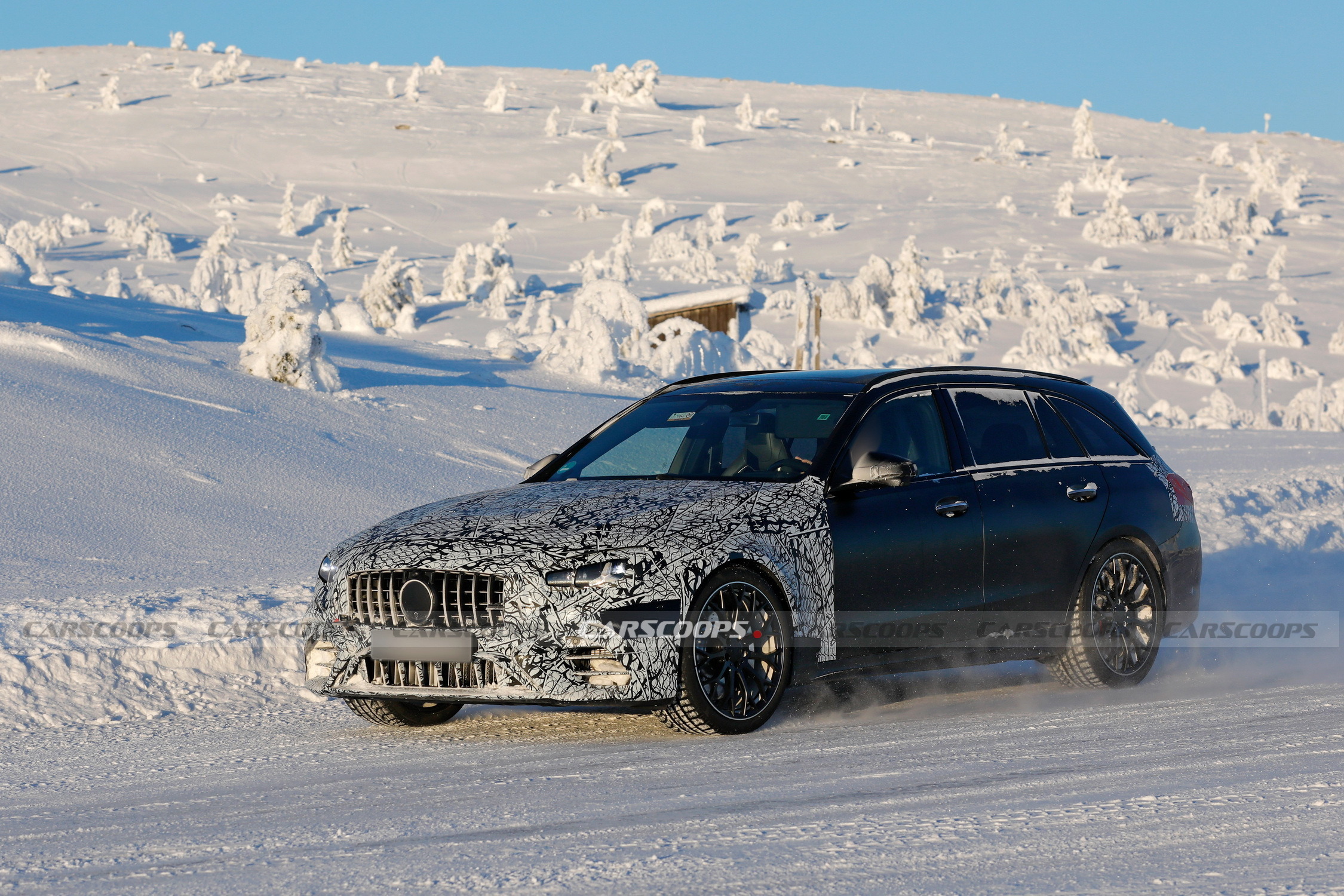 2028 Mercedes-AMG C53 Wagon 04