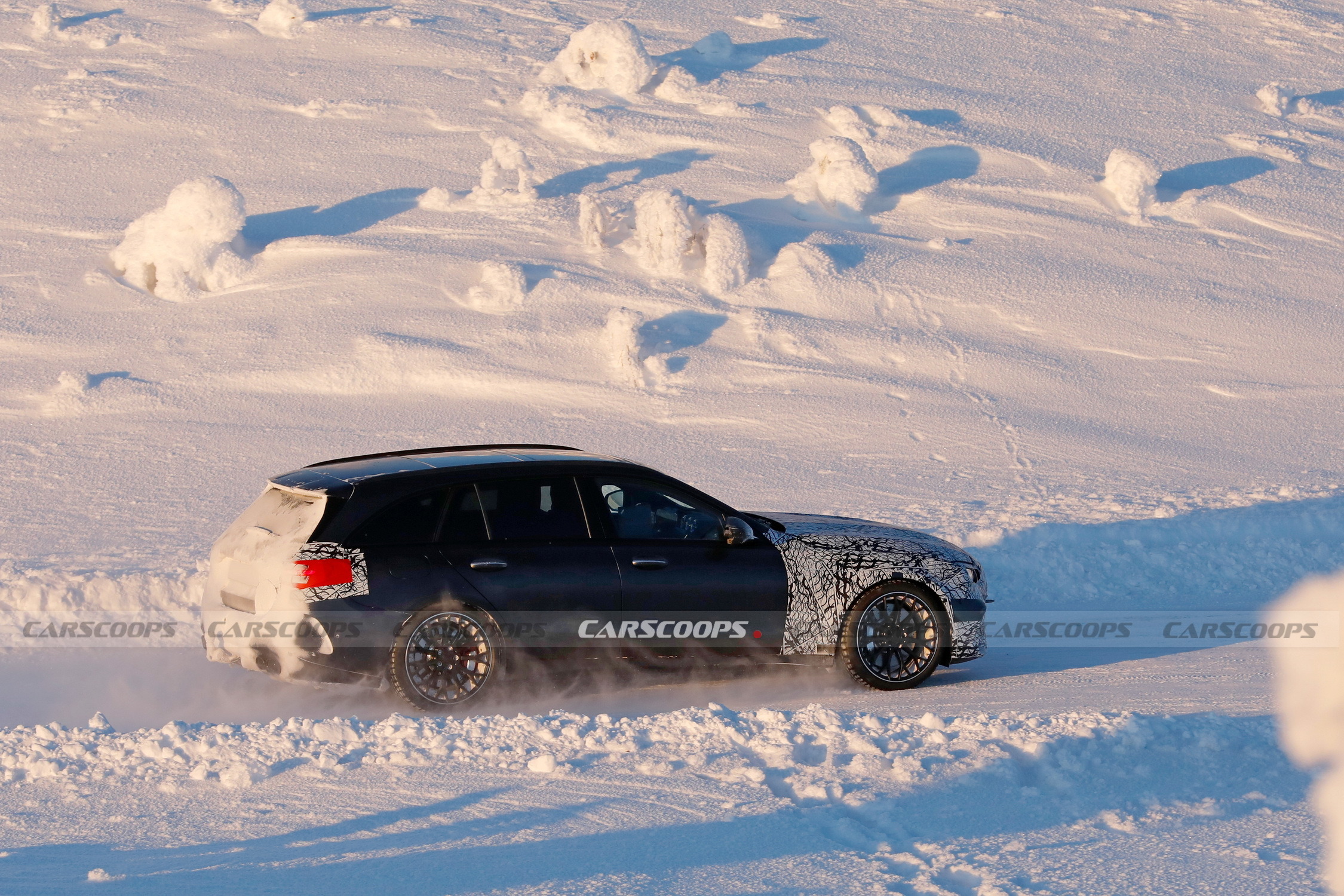 2028 Mercedes-AMG C53 Wagon 12
