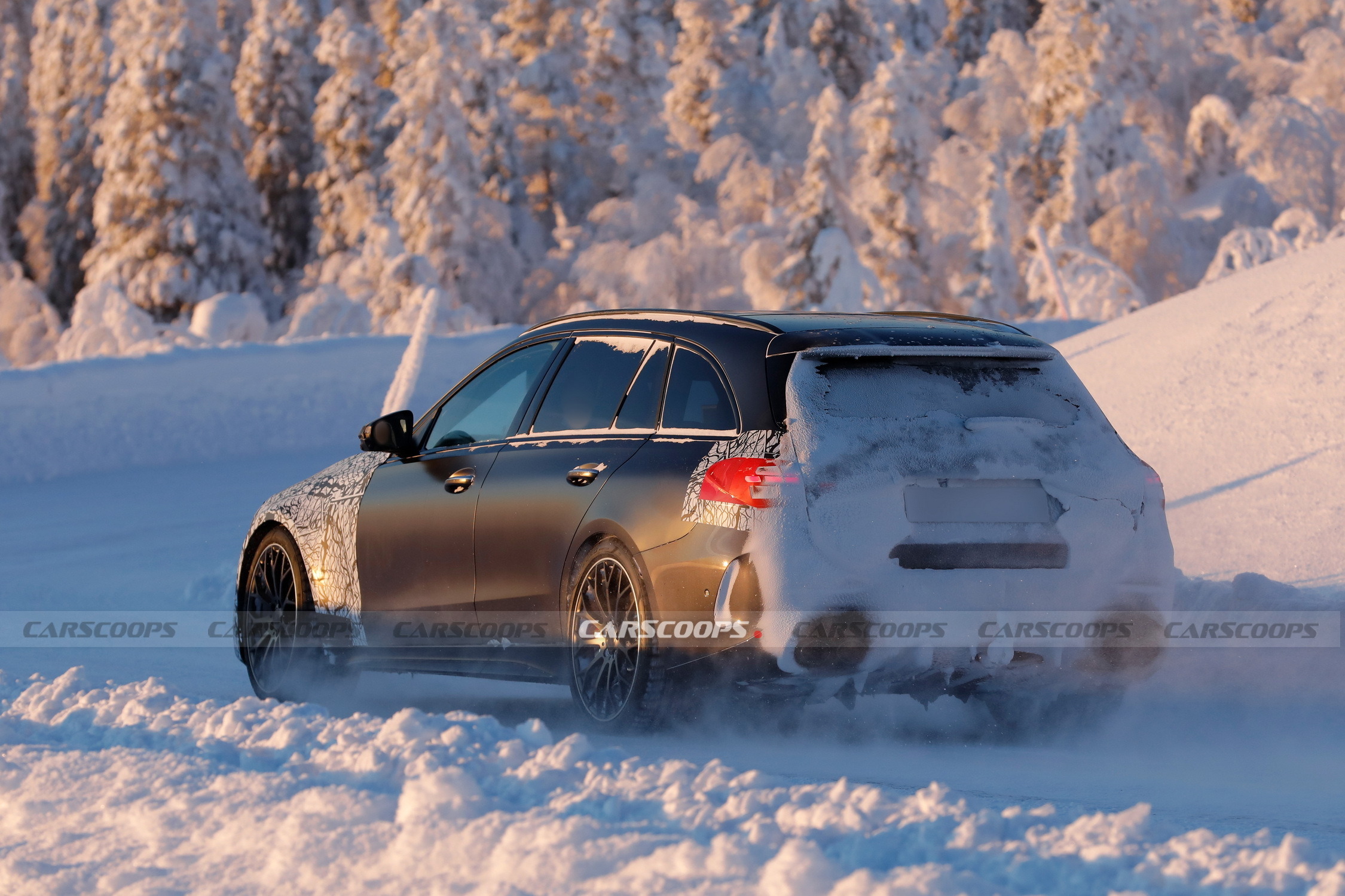 2028 Mercedes-AMG C53 Wagon 17