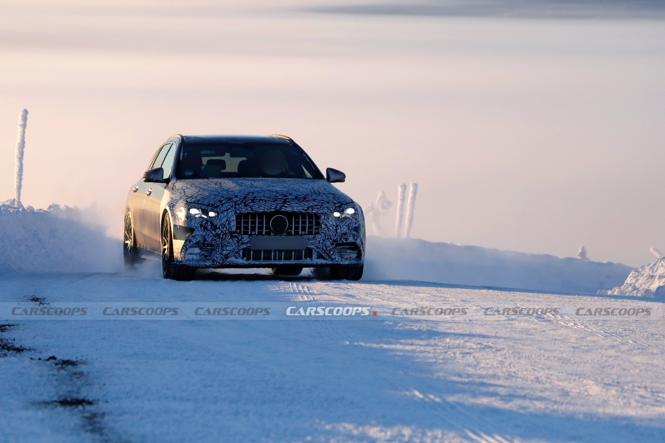 2028 Mercedes-AMG C53 Wagon 25