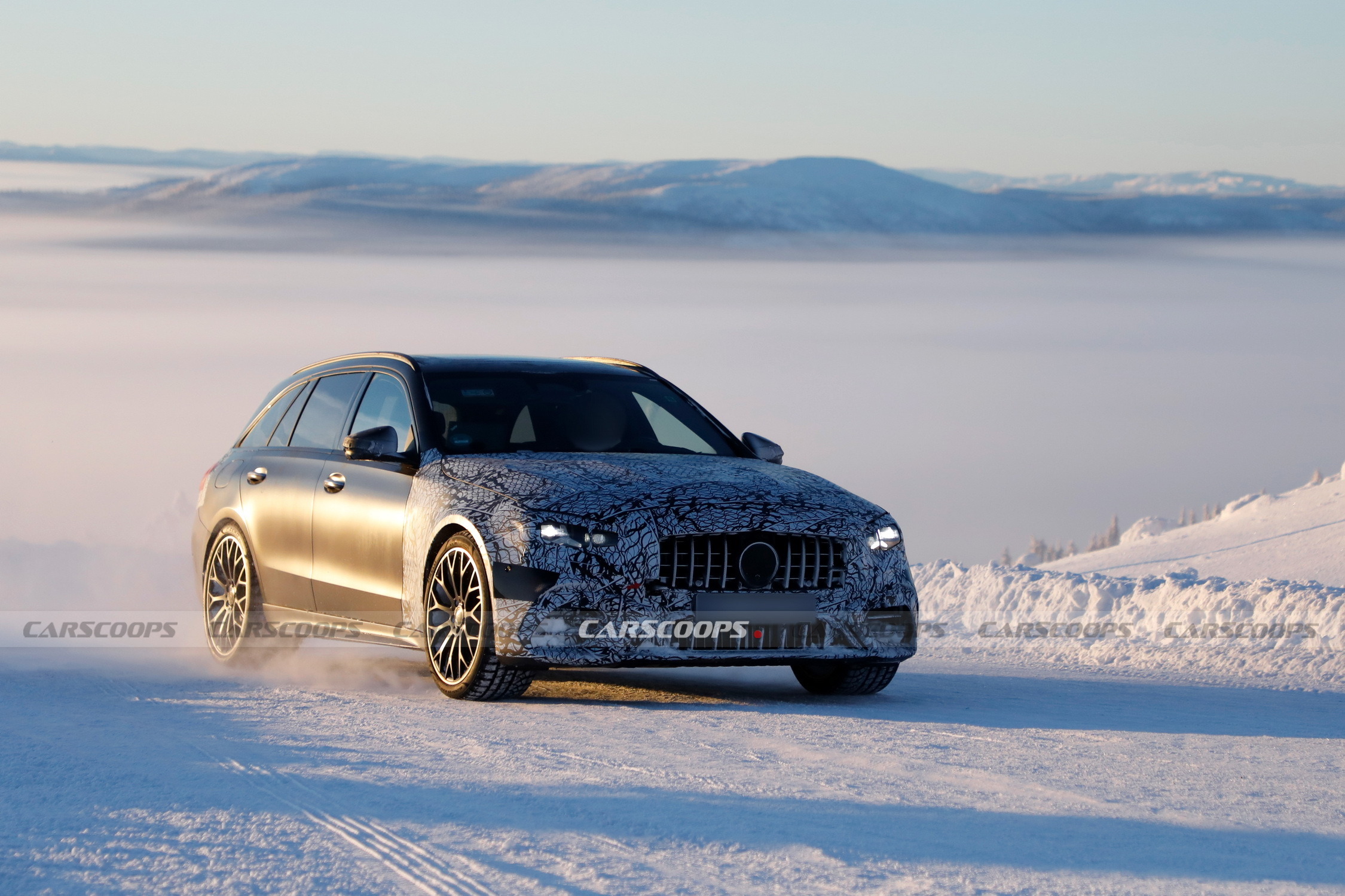 2028 Mercedes-AMG C53 Wagon 27