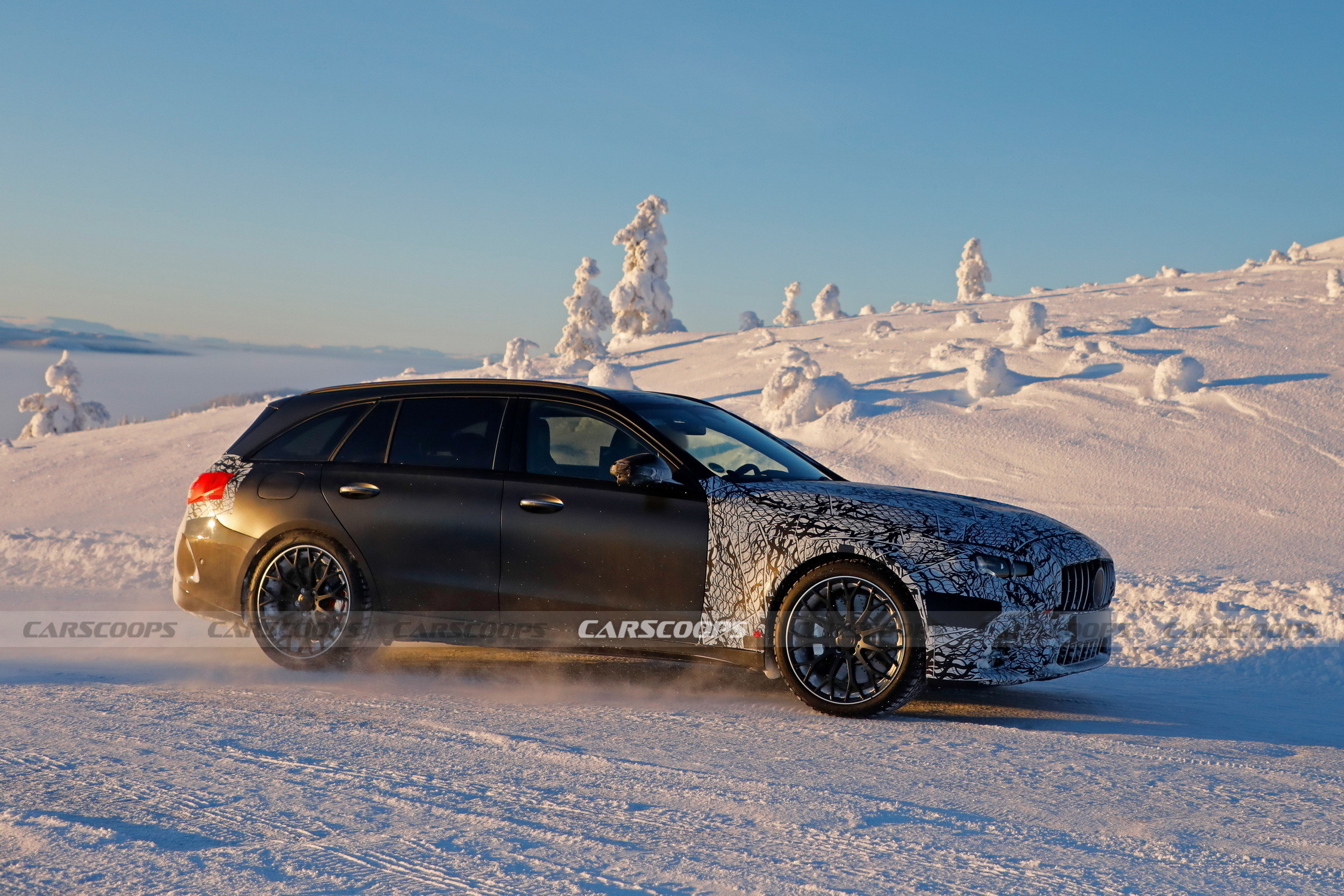 2028 Mercedes-AMG C53 Wagon 28