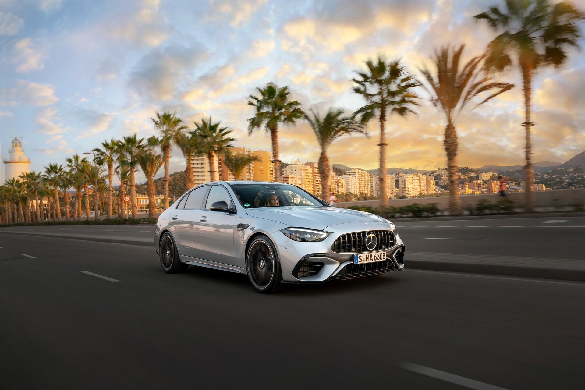 Mercedes-AMG C 63 S E Performance 0417 3