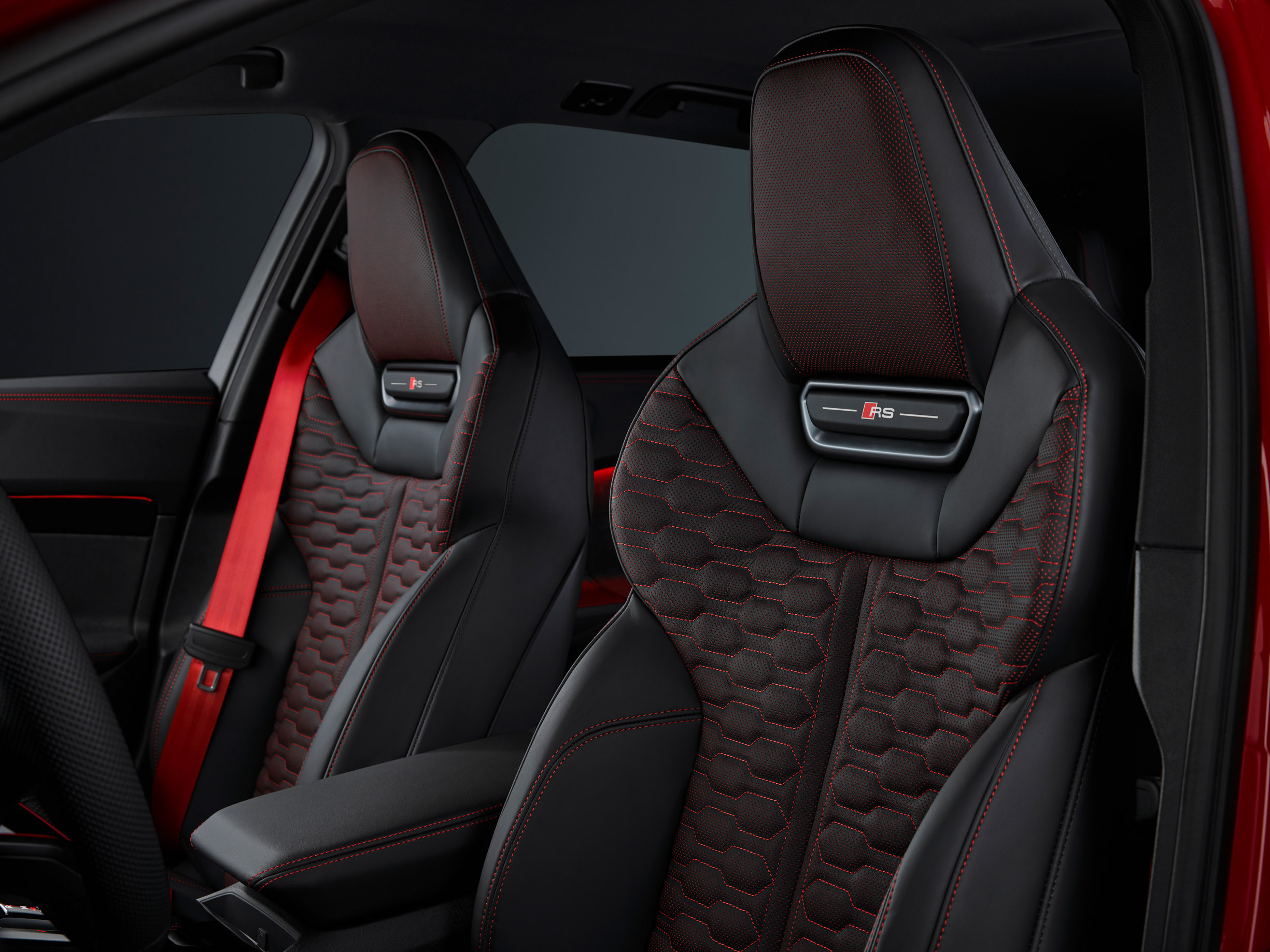 Audi RS5 interior 00010