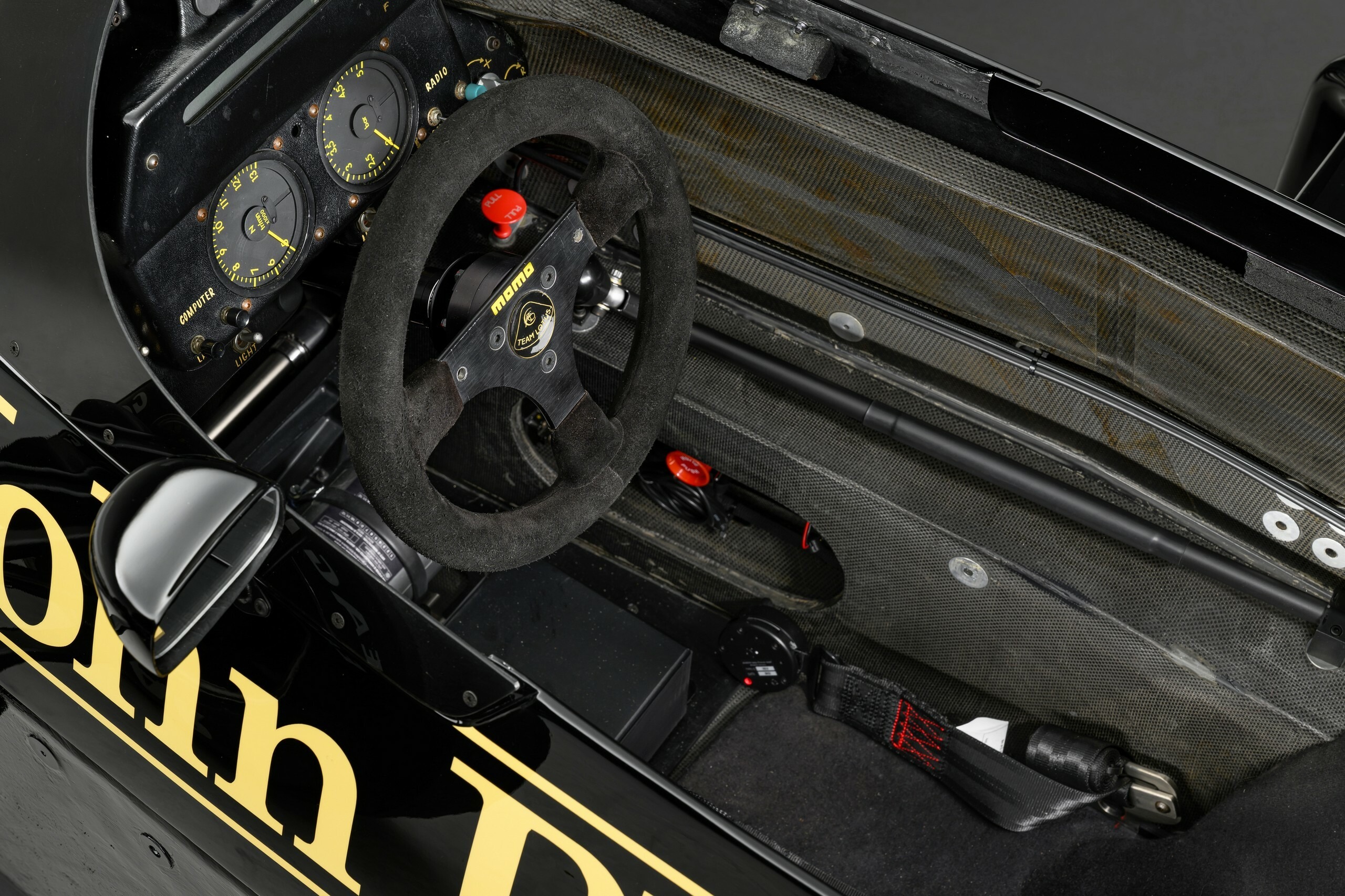 1986 Lotus 98T Senna - 13