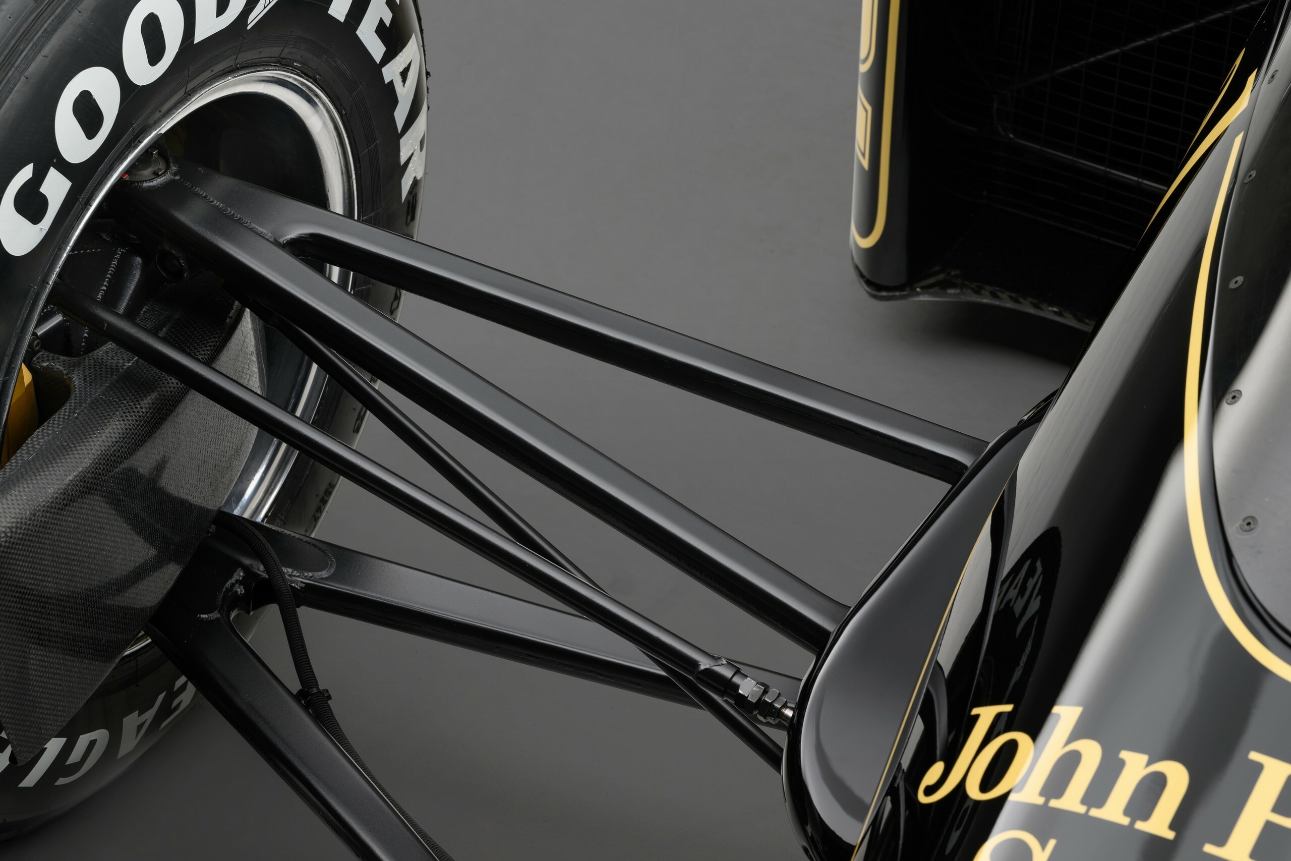 1986 Lotus 98T Senna - 29
