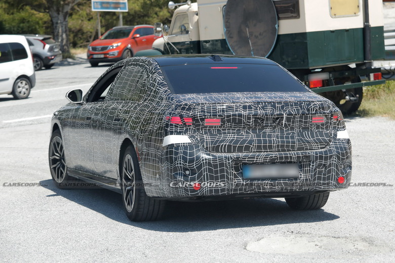 BMW 7-Series Facelift - 1