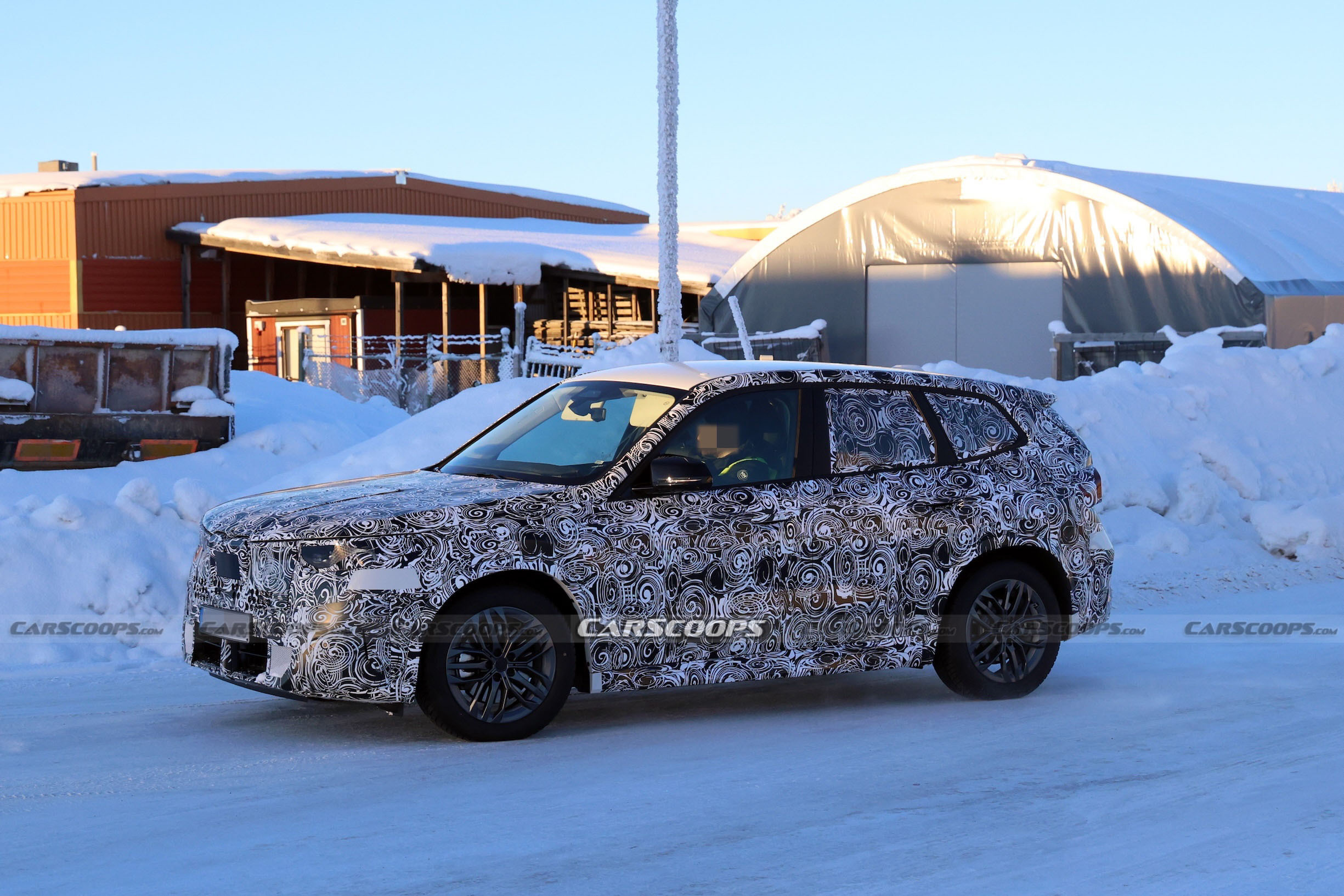BMW X1 spy shots 00009