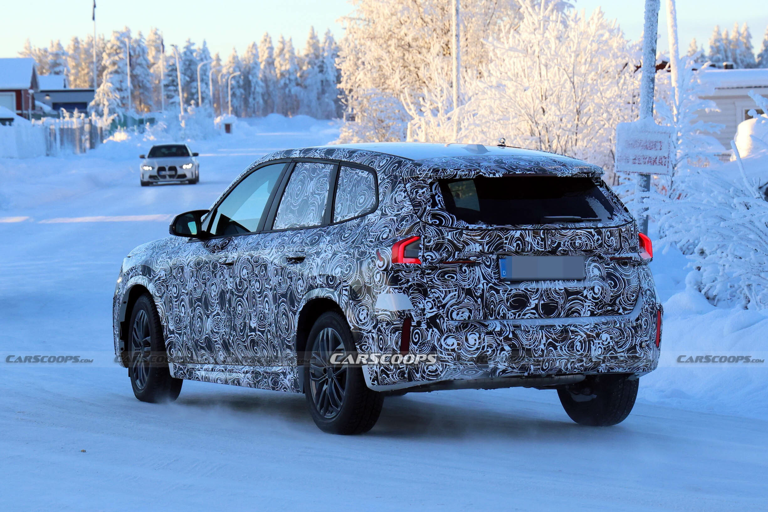 BMW X1 spy shots 00018