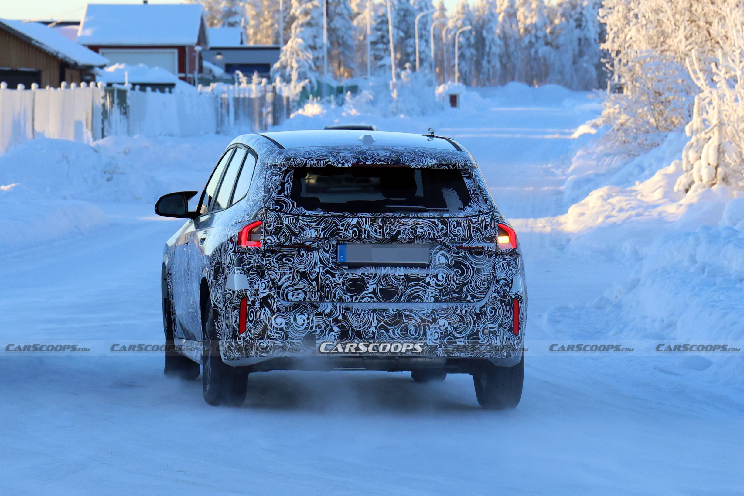 BMW X1 spy shots 00023
