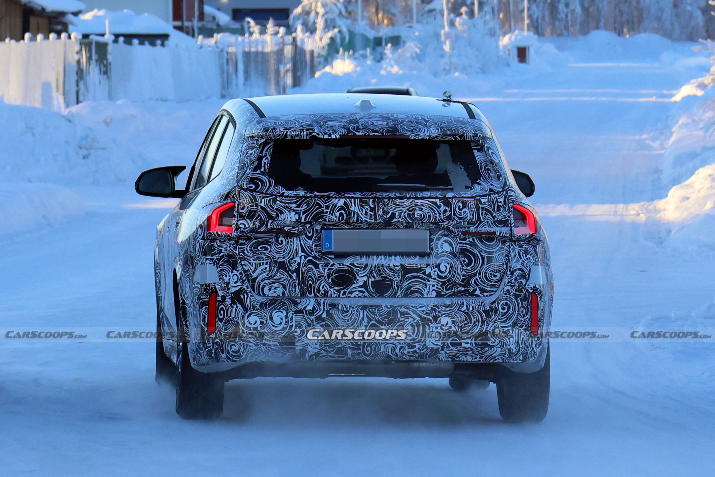 BMW X1 spy shots 00024