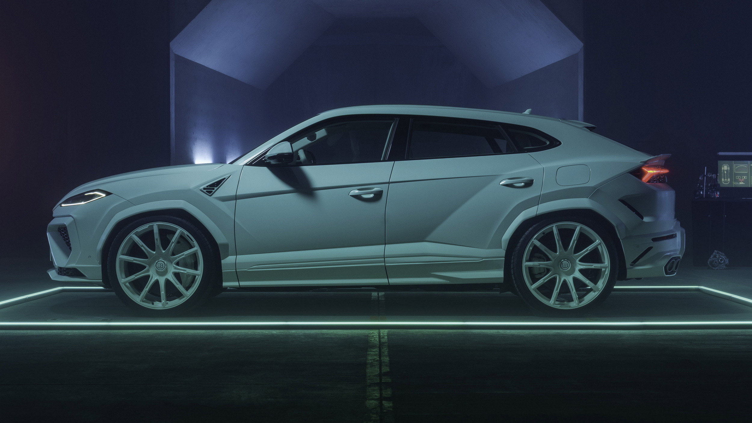 Brabus 900 Mint - Lamborghini Urus - On Location (3) copy