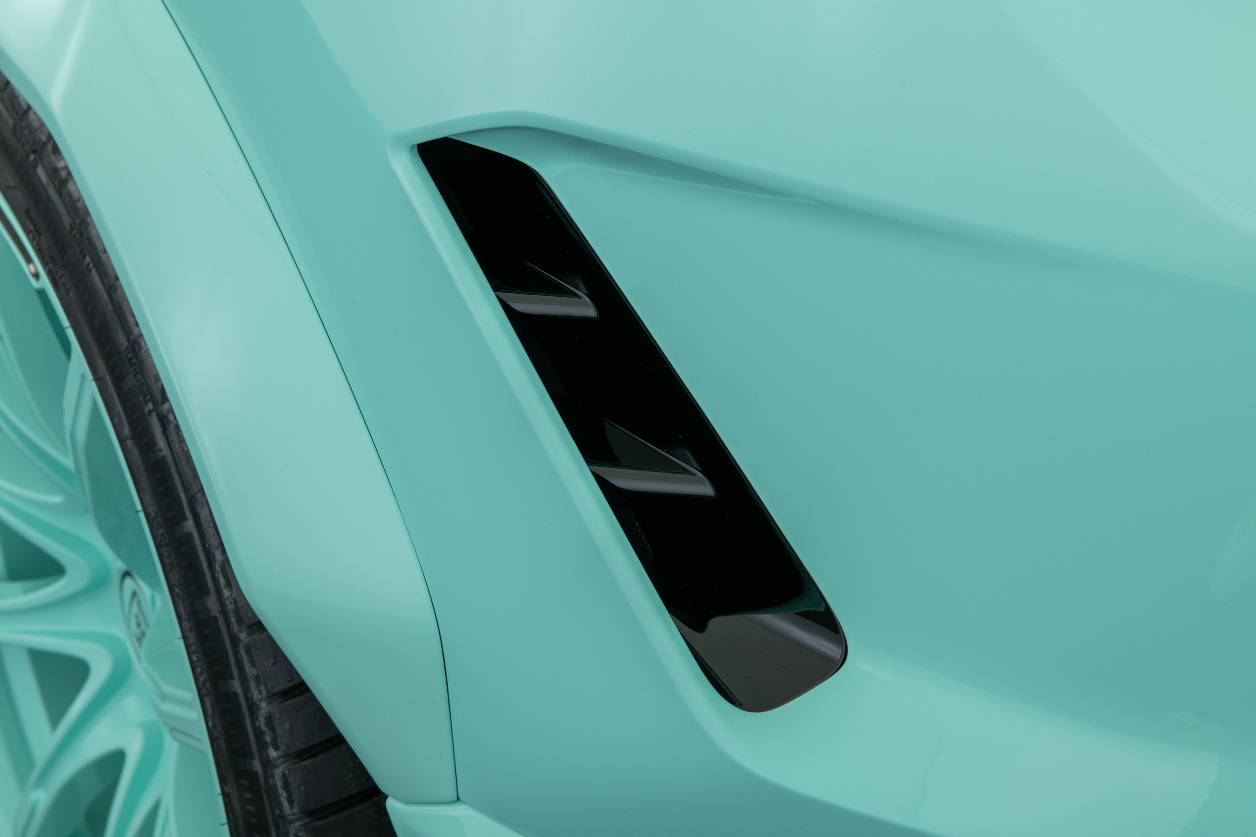 Brabus 900 Mint - Lamborghini Urus - Studio (20)