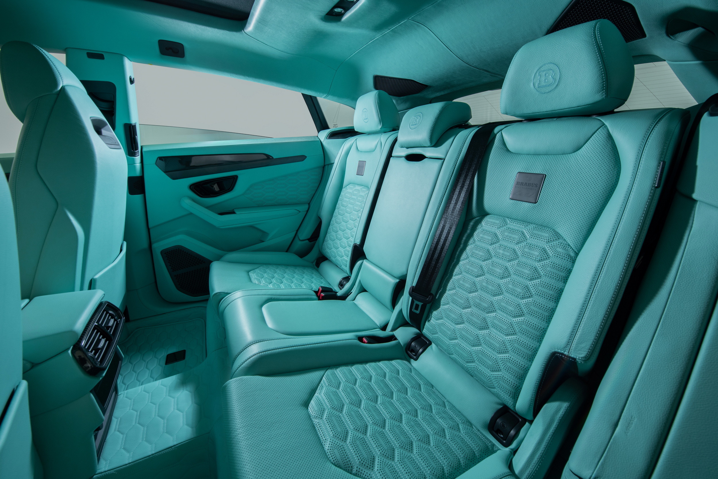 Brabus 900 Mint - Lamborghini Urus - Studio (26)