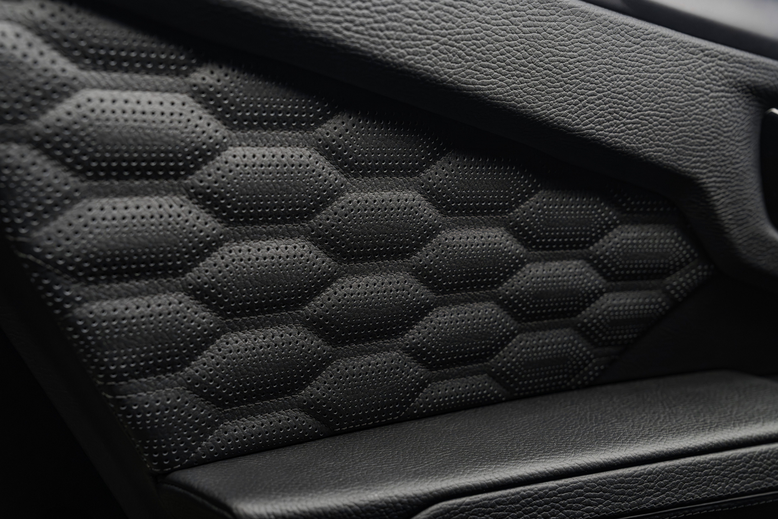 Brabus 900 Superblack - Lamborghini Urus - On Location (20)
