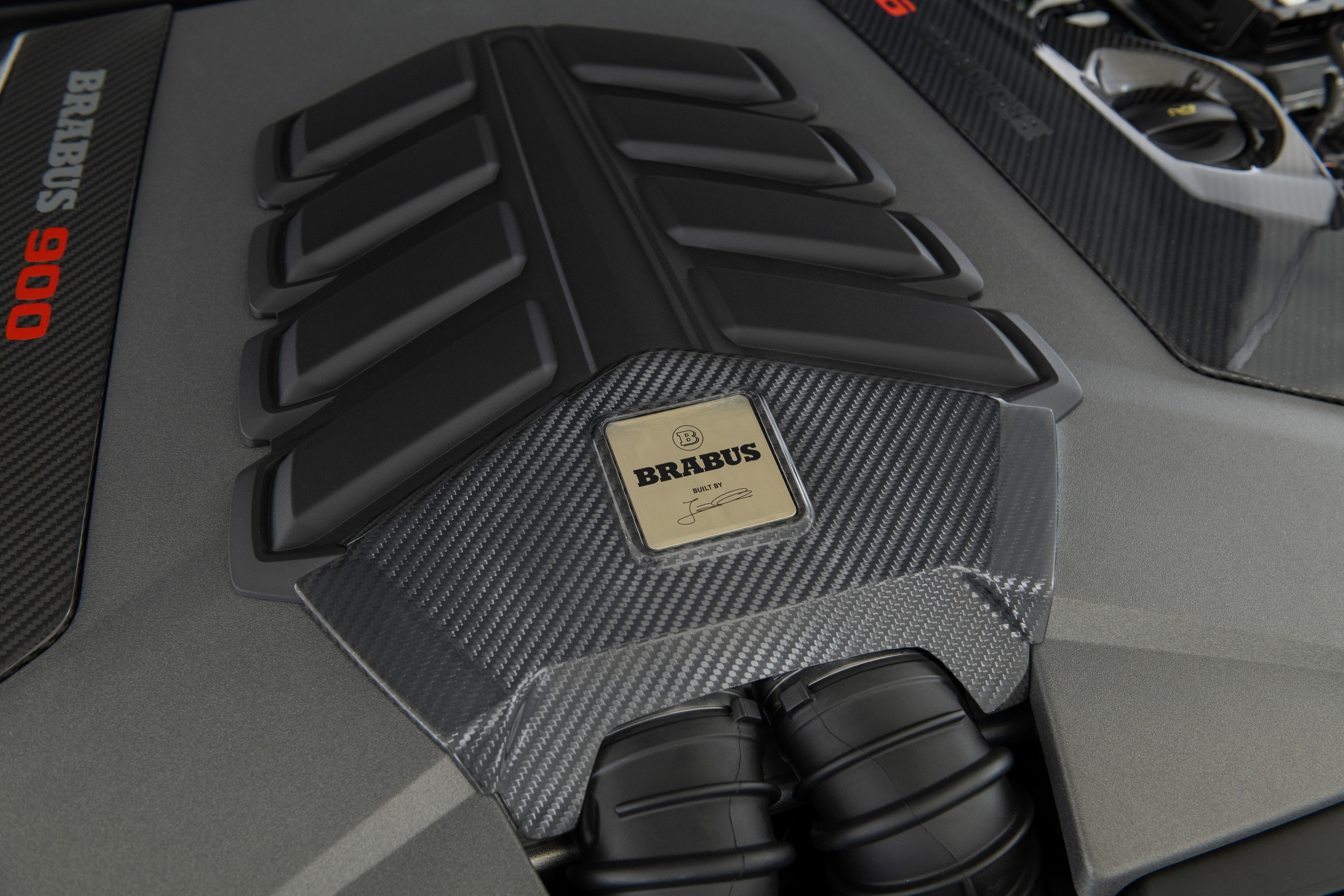 Brabus 900 Superblack - Lamborghini Urus - Studio (17)