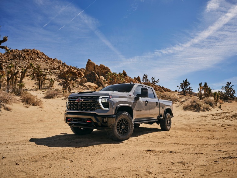 2024 Chevrolet Silverado HD ZR2 7