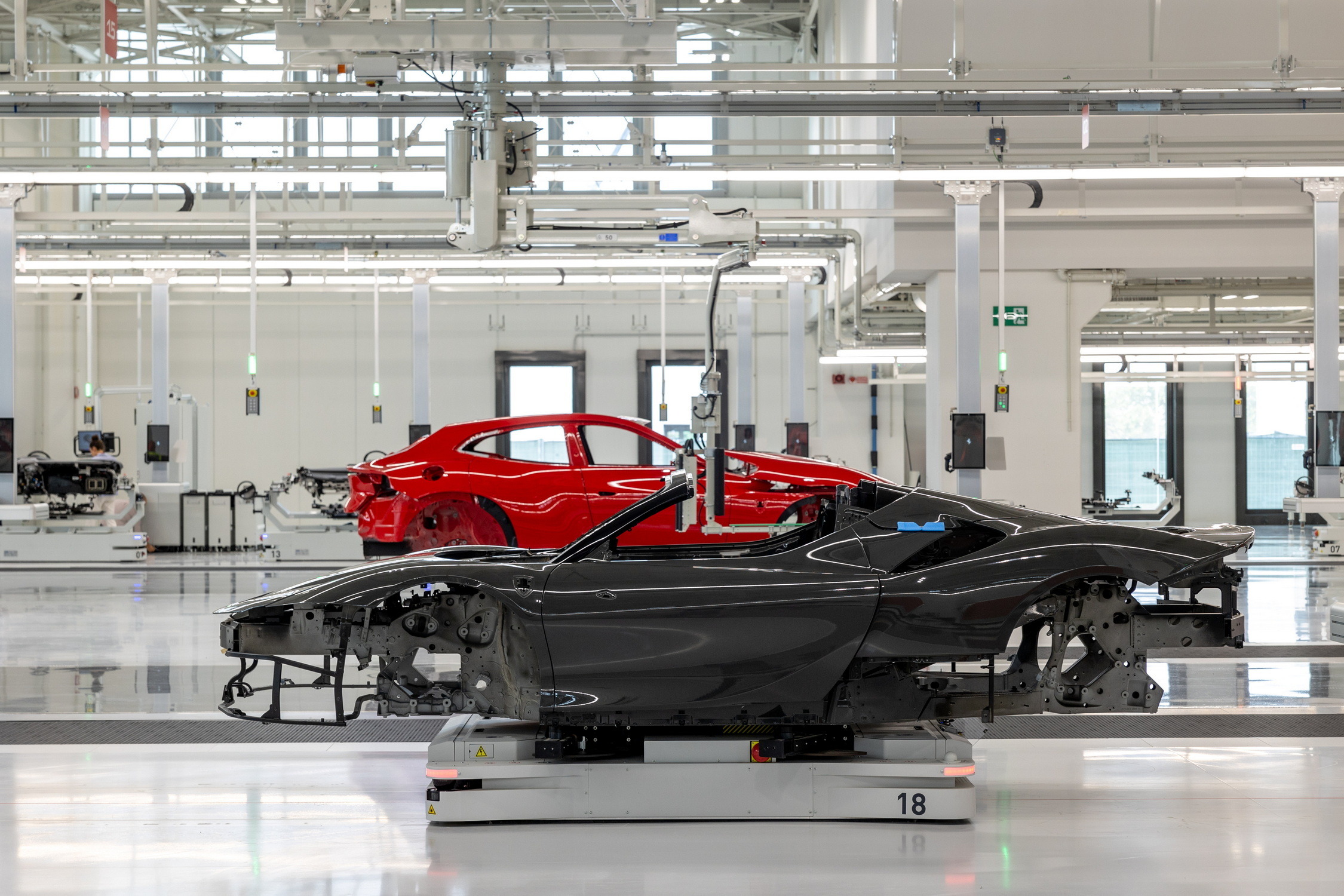 Ferrari E-Building - Maranello (23)