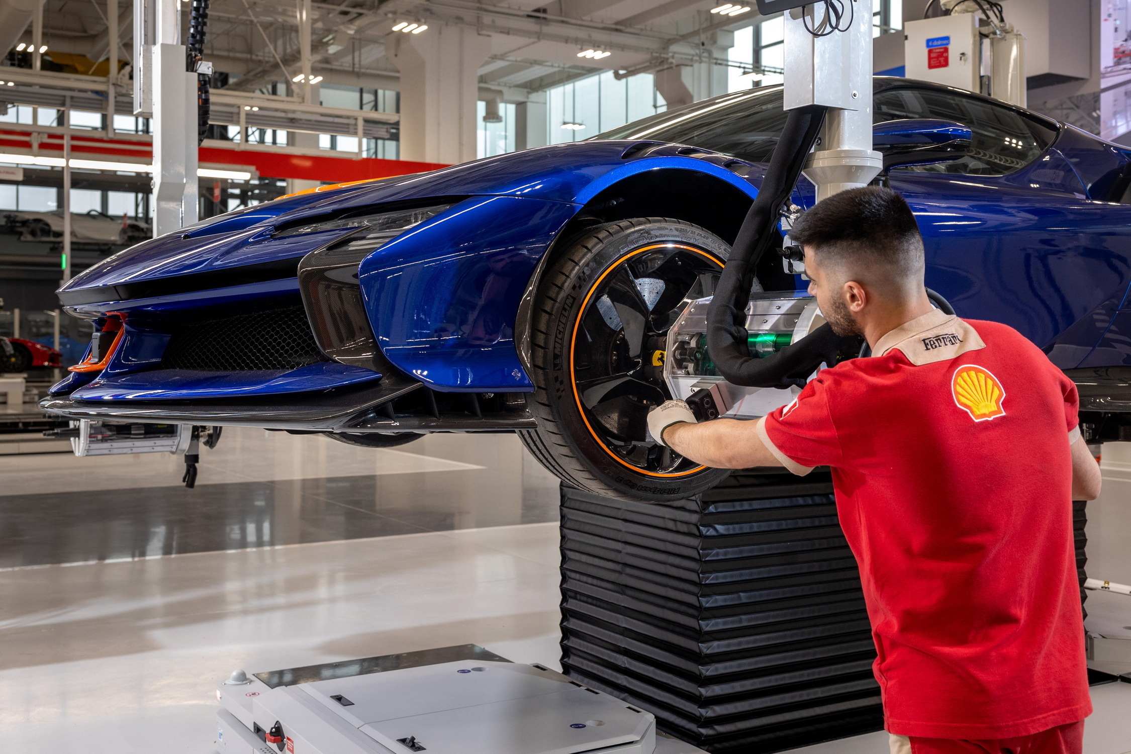Ferrari E-Building - Maranello (27)
