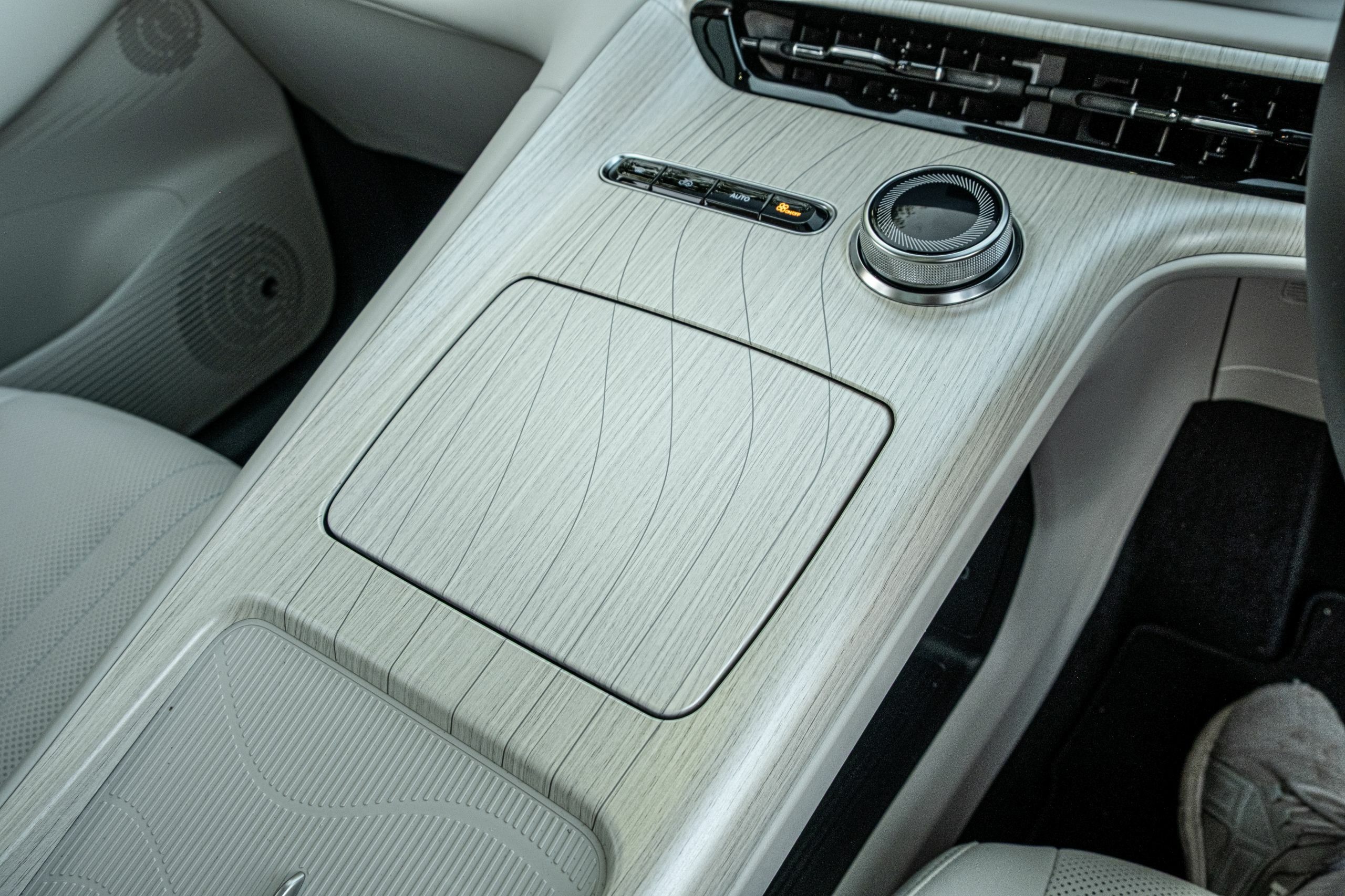 Geely Starray EM-i Review - 82
