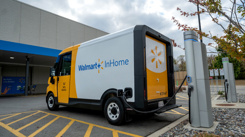 Walmart_deploys_Chevrolet_BrightDrop_vans_for_InHome_delivery_service