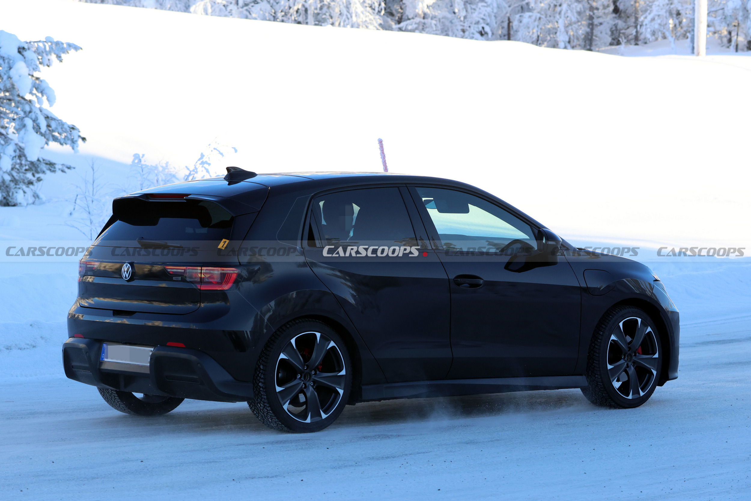 2027 VW ID Polo GTI 210 12