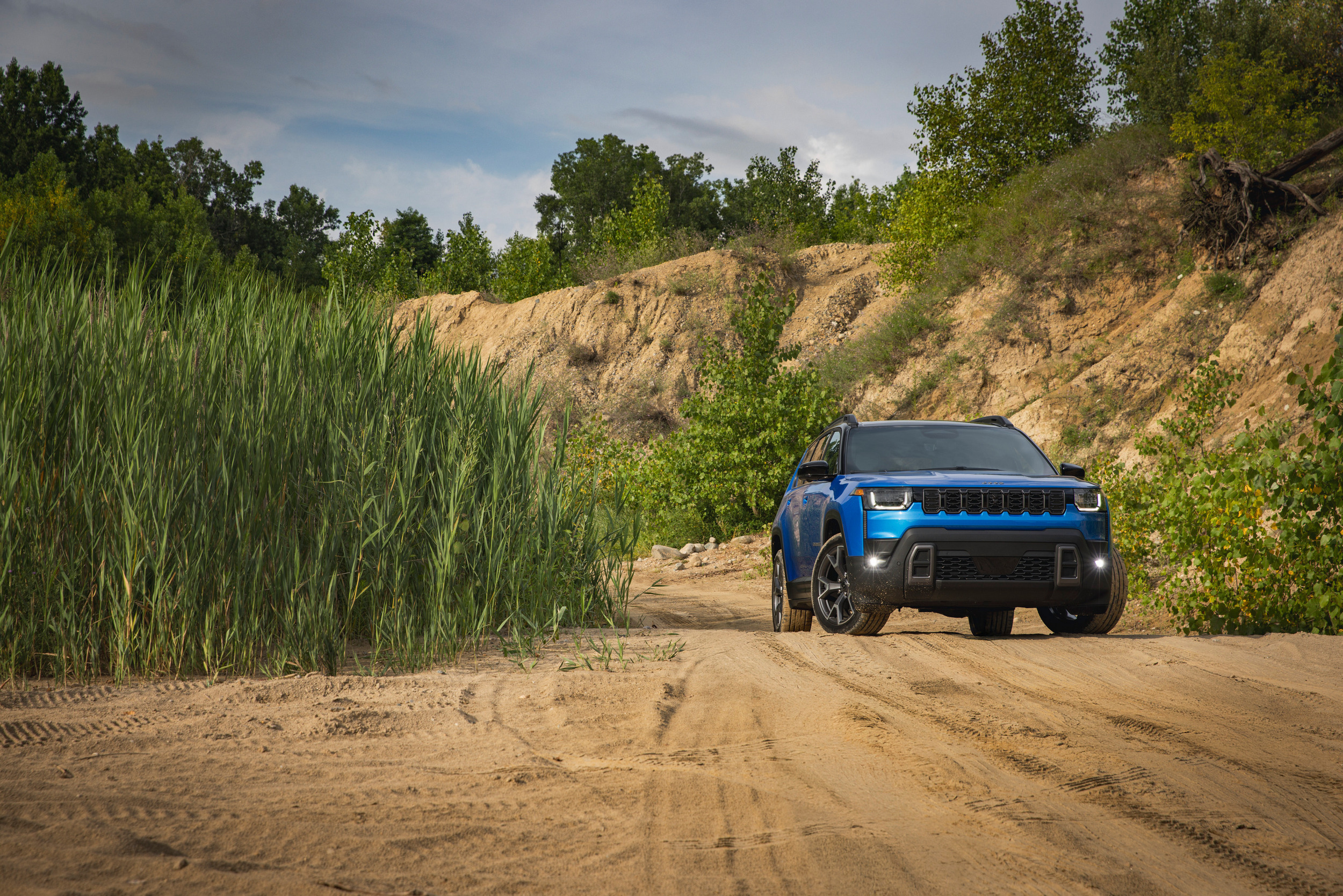 2026 Jeep Cherokee 820 309