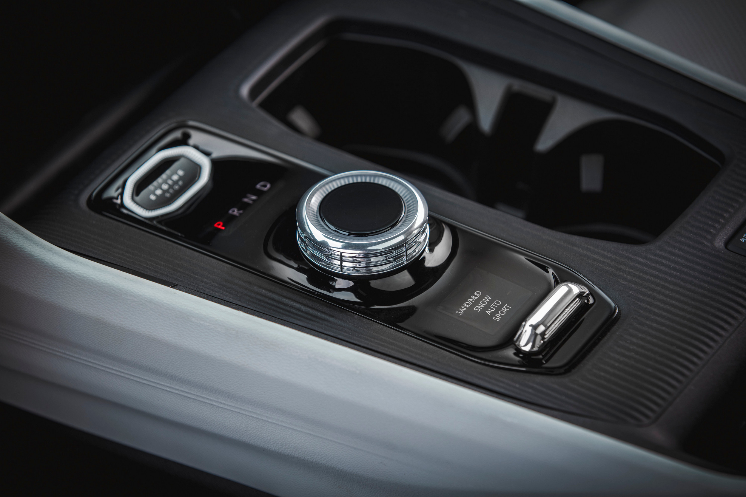 2026 Jeep Cherokee 820 316