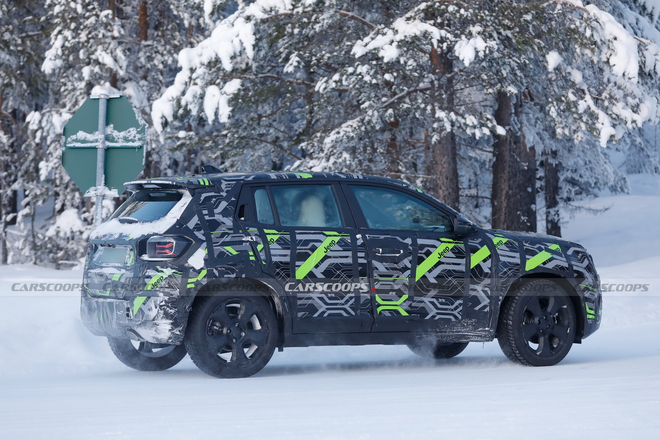 2027 Jeep Avenger Scoop - Baldauf (11)