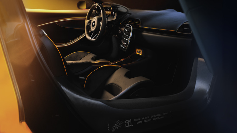 McLaren Artura Spider MCL39 Championship Edition 00005