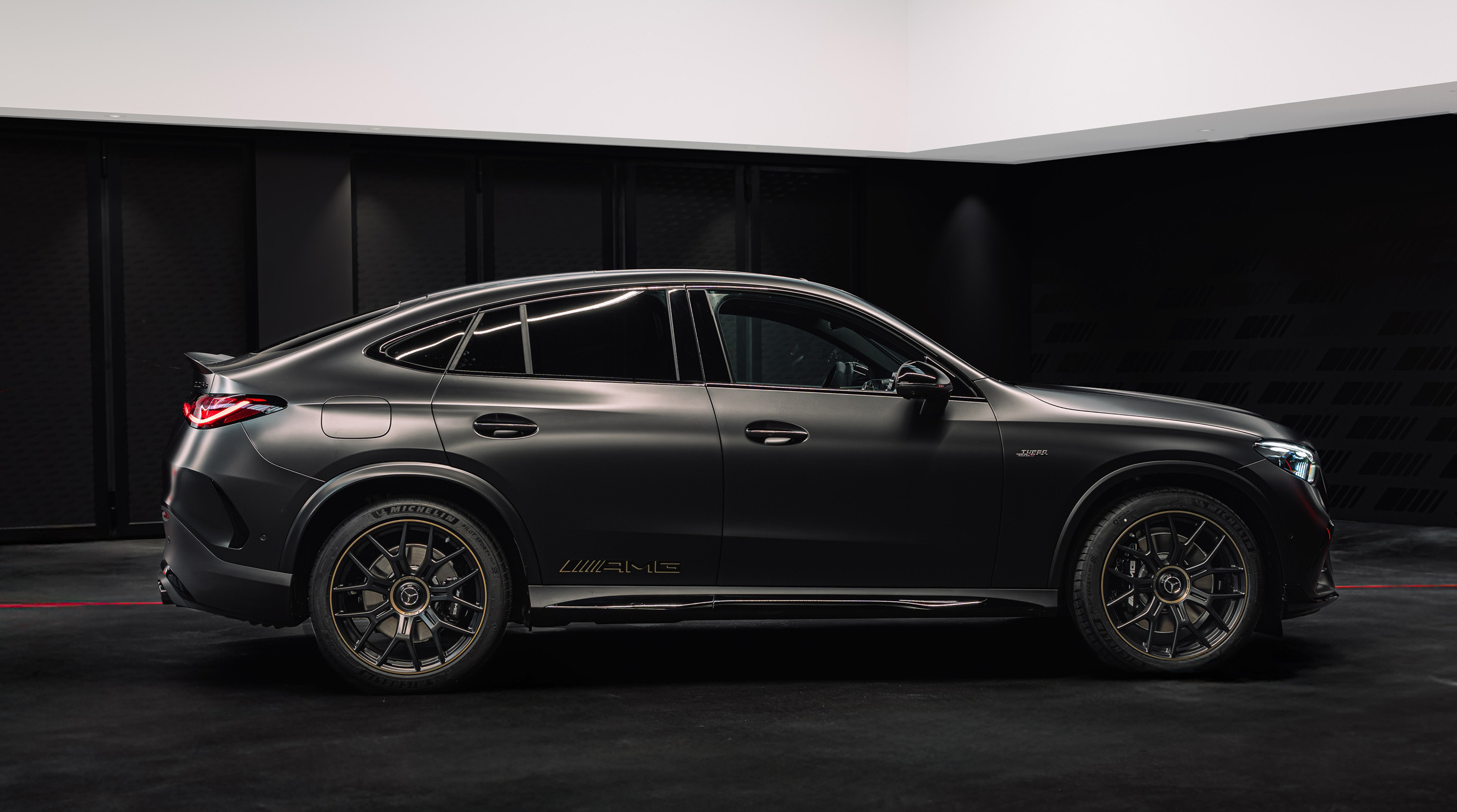 Mercedes-AMG GLC 53 00015