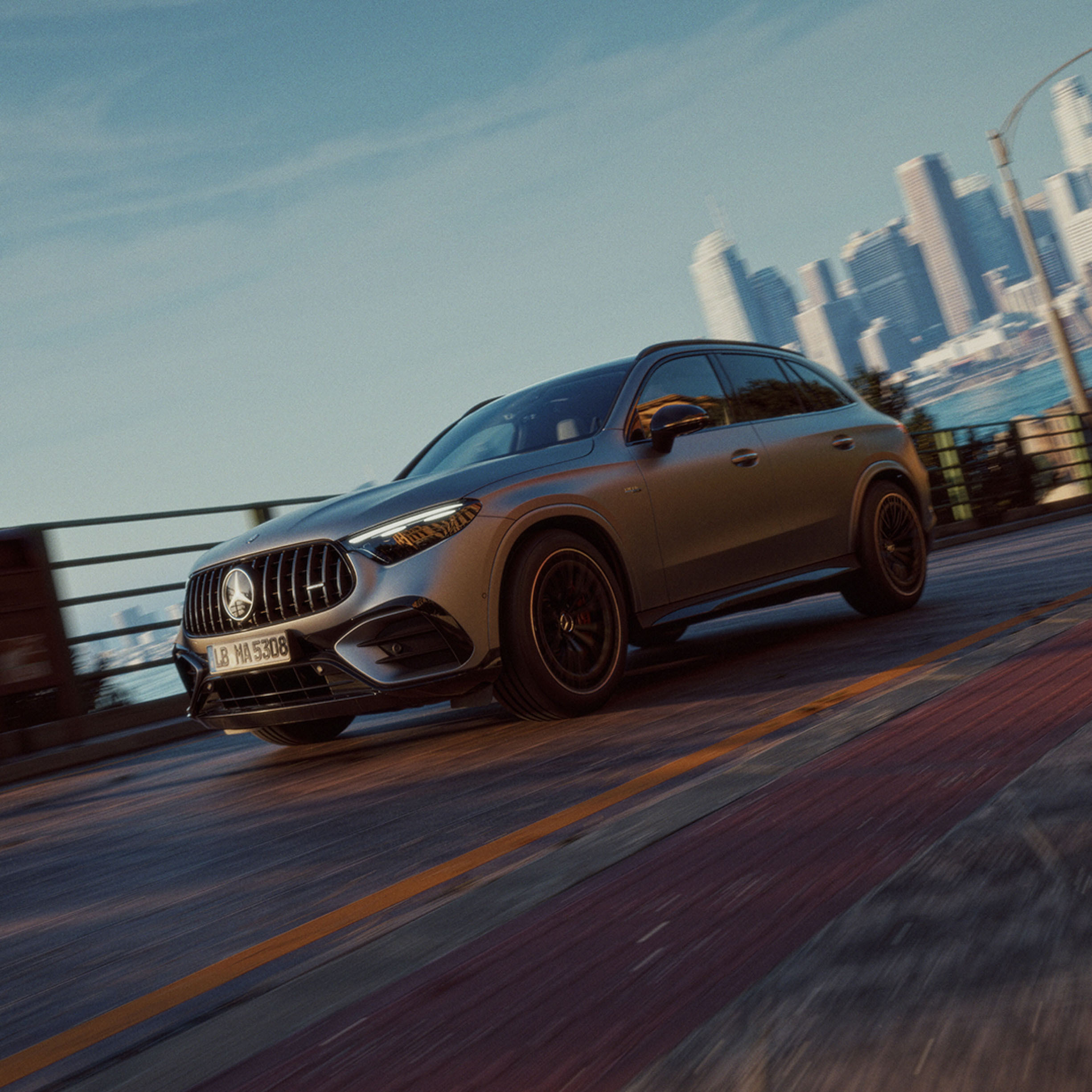 Mercedes-AMG GLC 53 00030