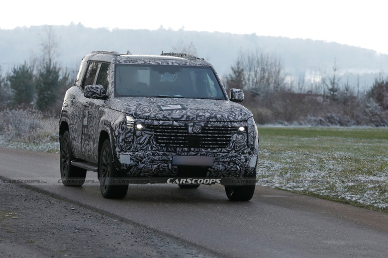 2027 Mitsubishi Pajero Montero - 1