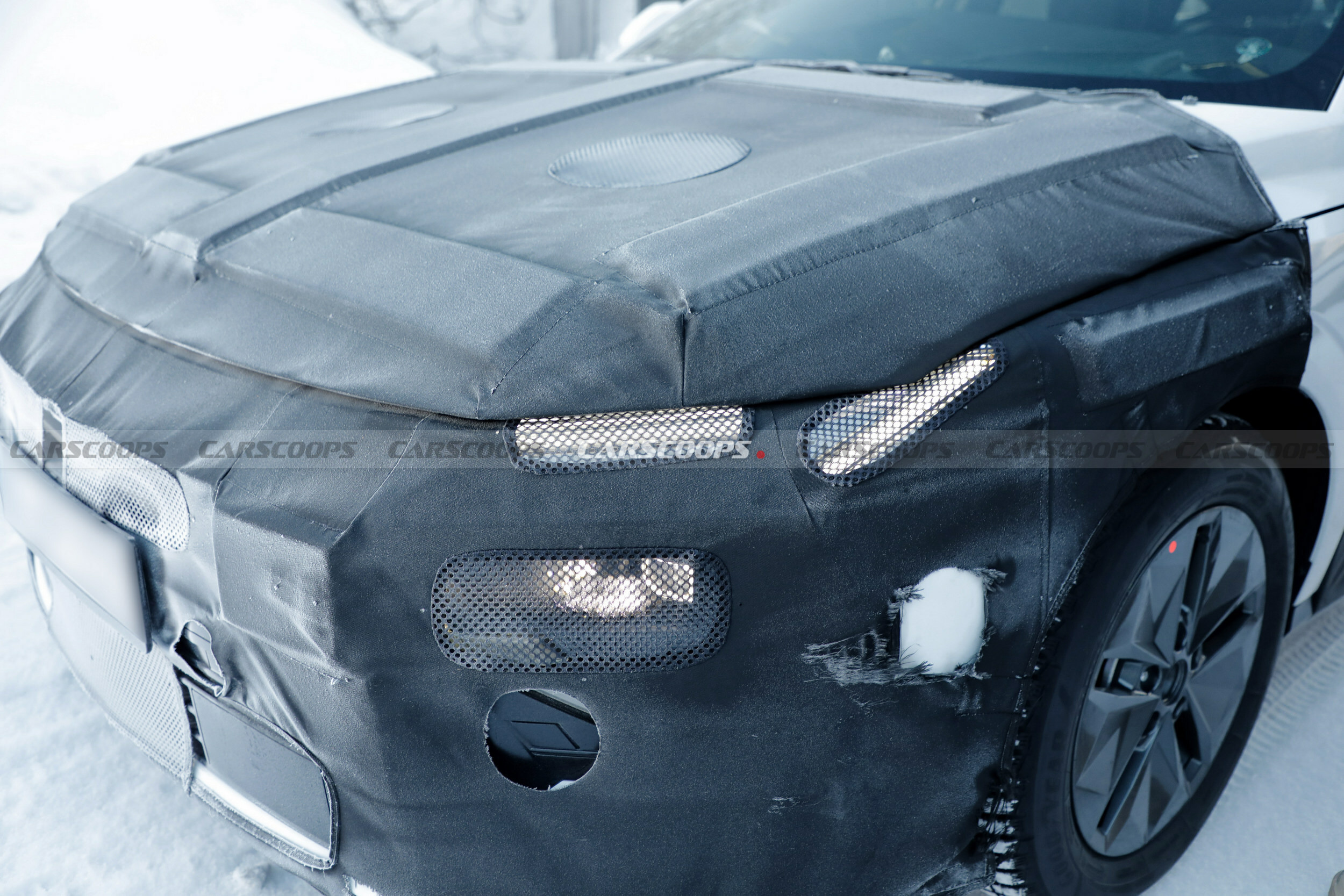 2027 Hyundai Elantra 209 18