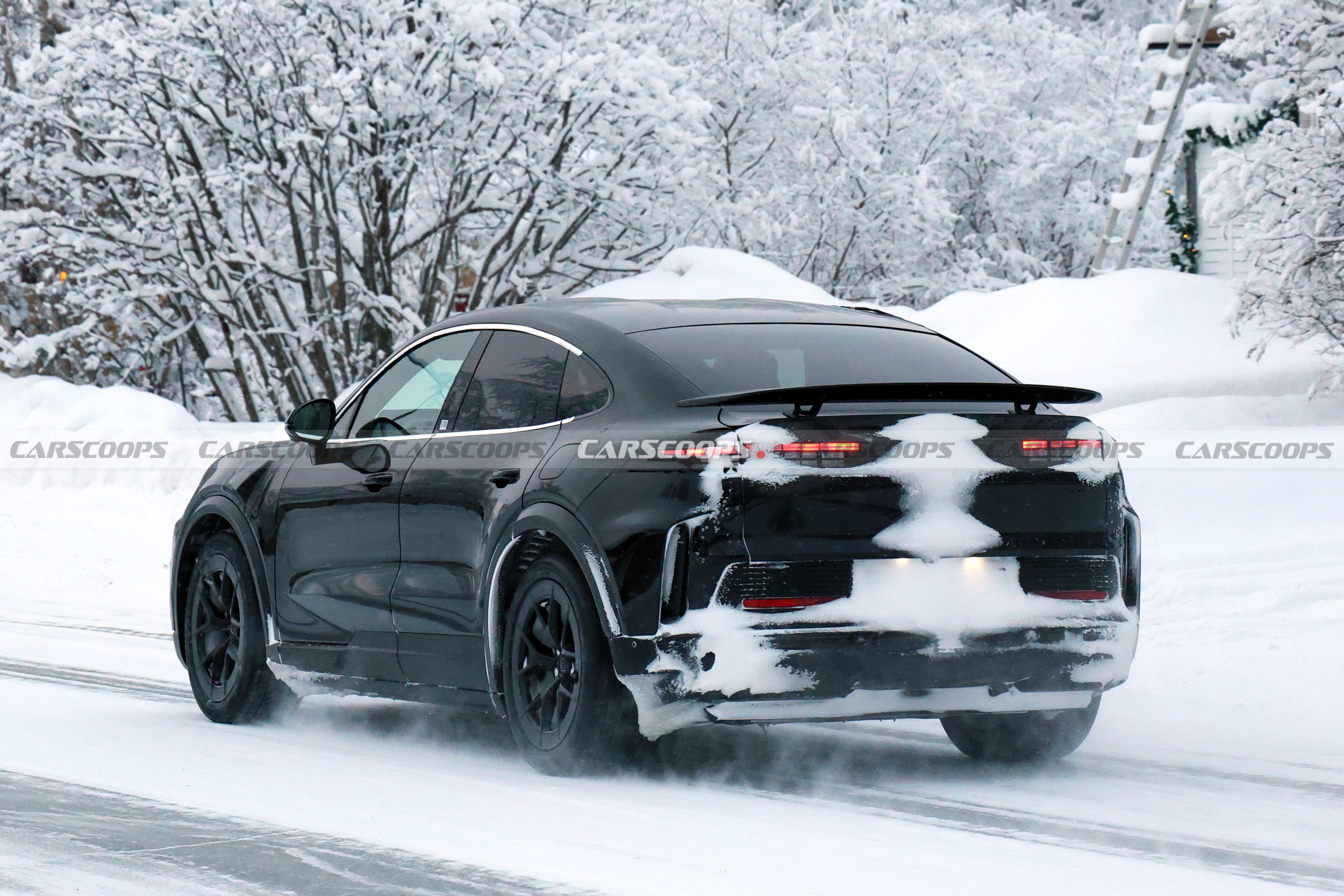 Porsche Cayenne Turbo GT Electric 224 12