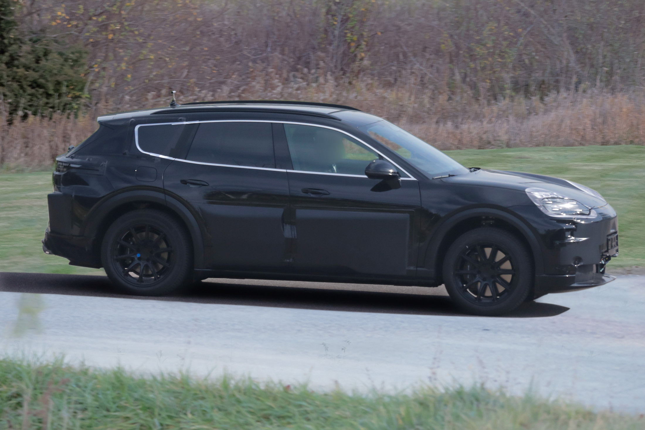 Porsche K1 SUV 00002
