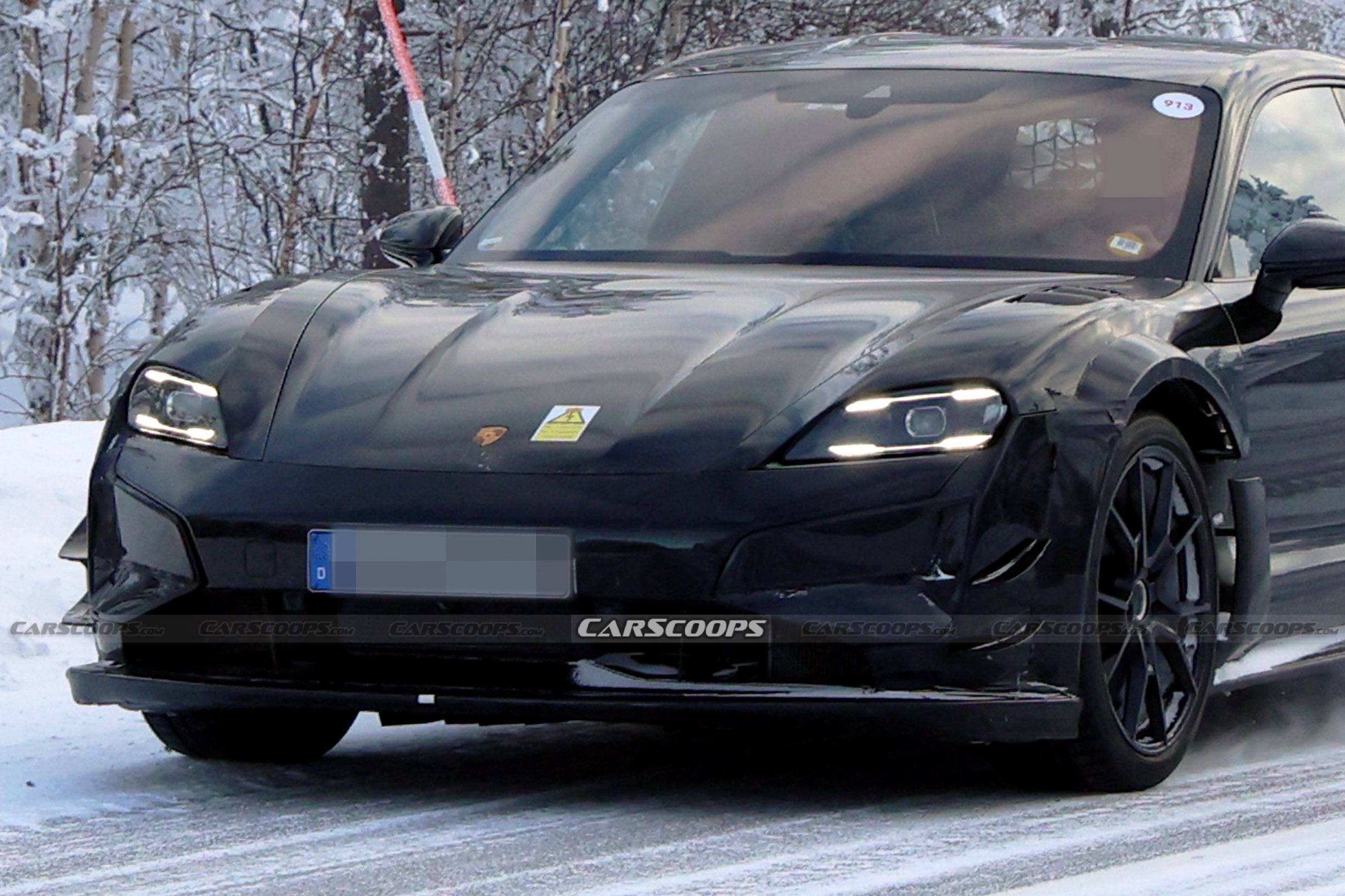 Porsche Taycan spy shots 00003