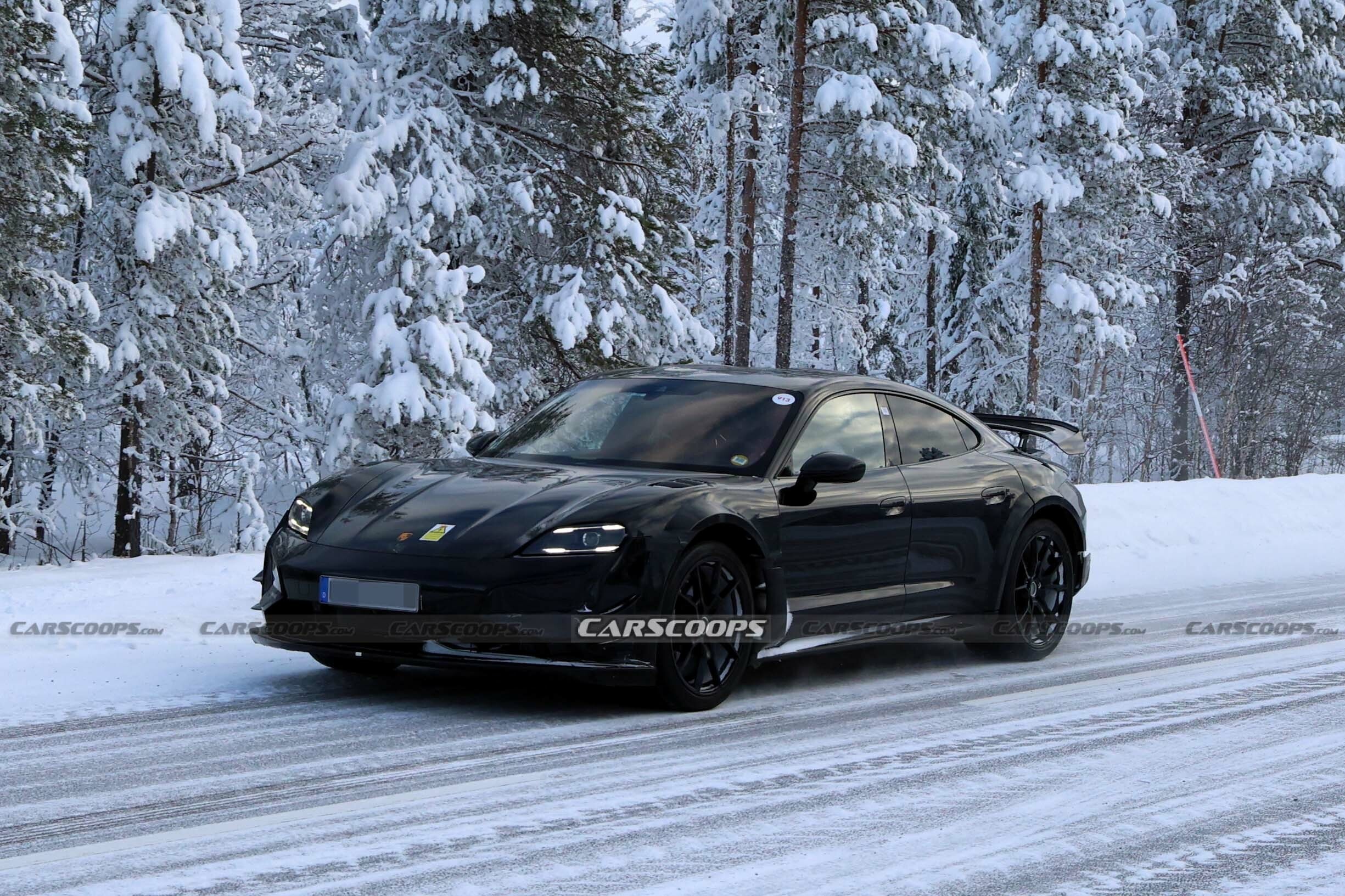 Porsche Taycan spy shots 00005