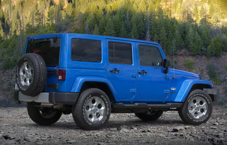 2015-Jeep-Wrangler-6.jpg