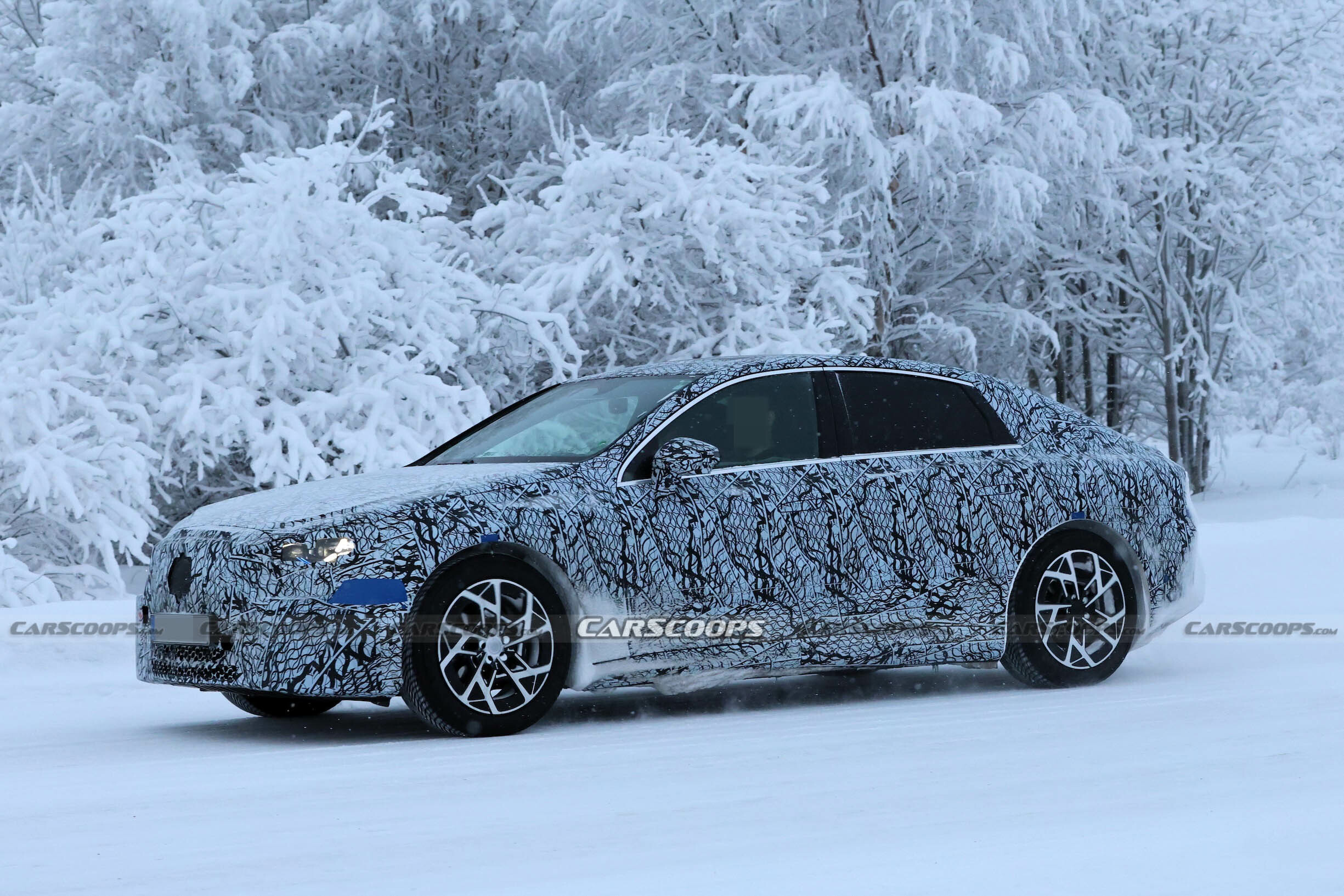 Mercedes C-class EQ EV 00008