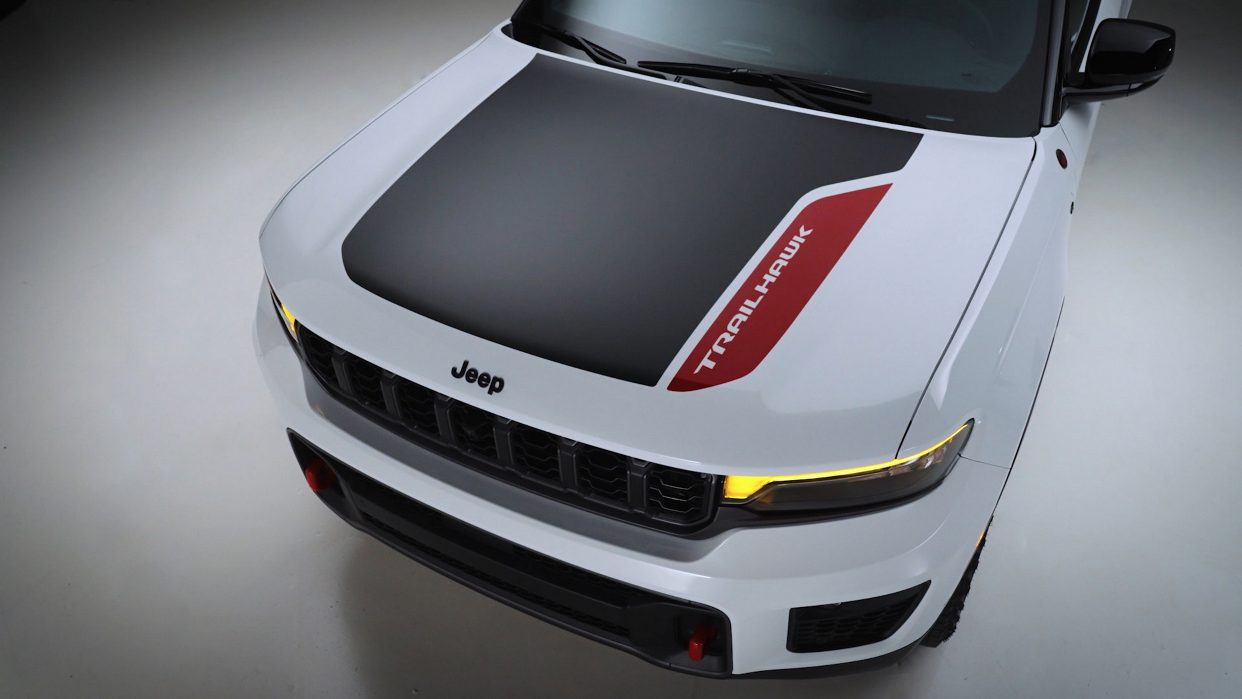 2026 Jeep Grand Cherokee 1027 14