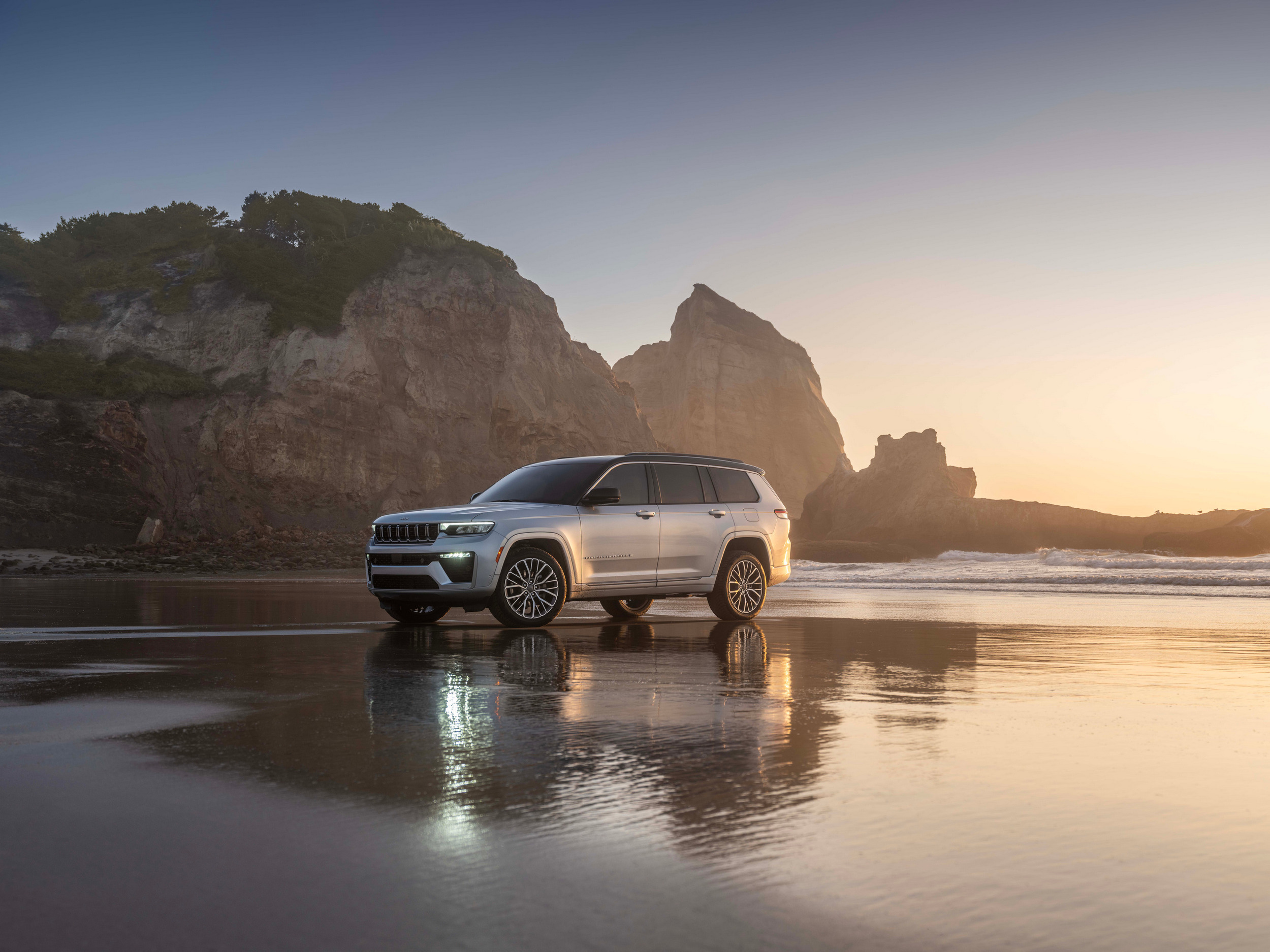2026 Jeep Grand Cherokee 1027 16